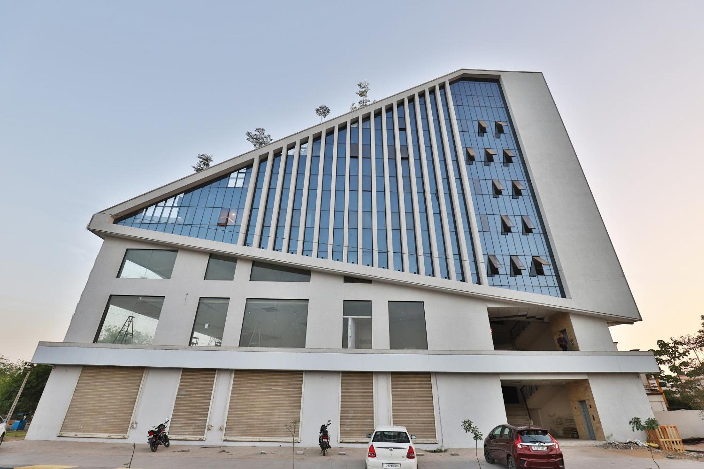 OYO Hotel Raadhe