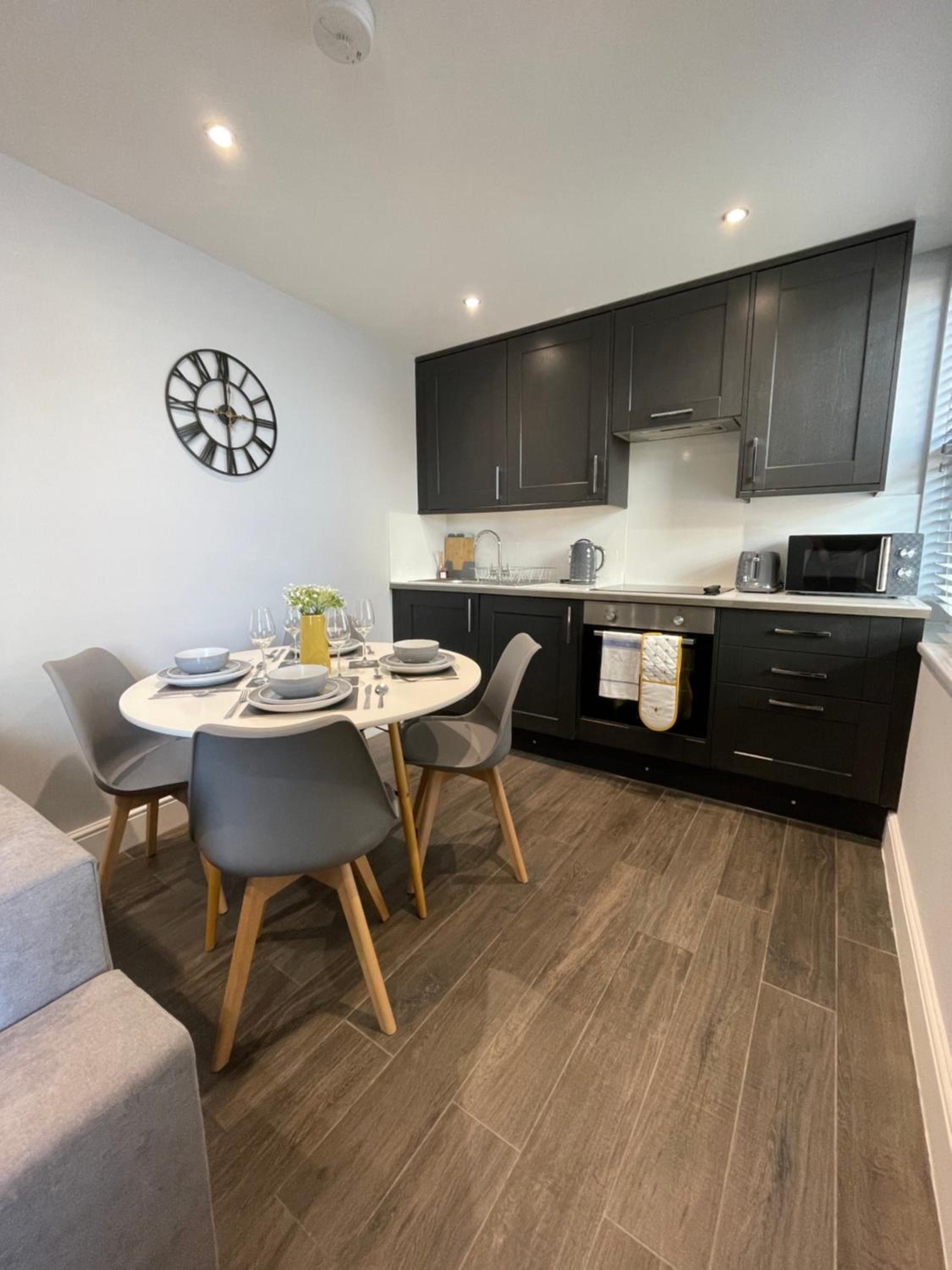 Clock Tower Suite - Central - Near Sea and Shops view 5