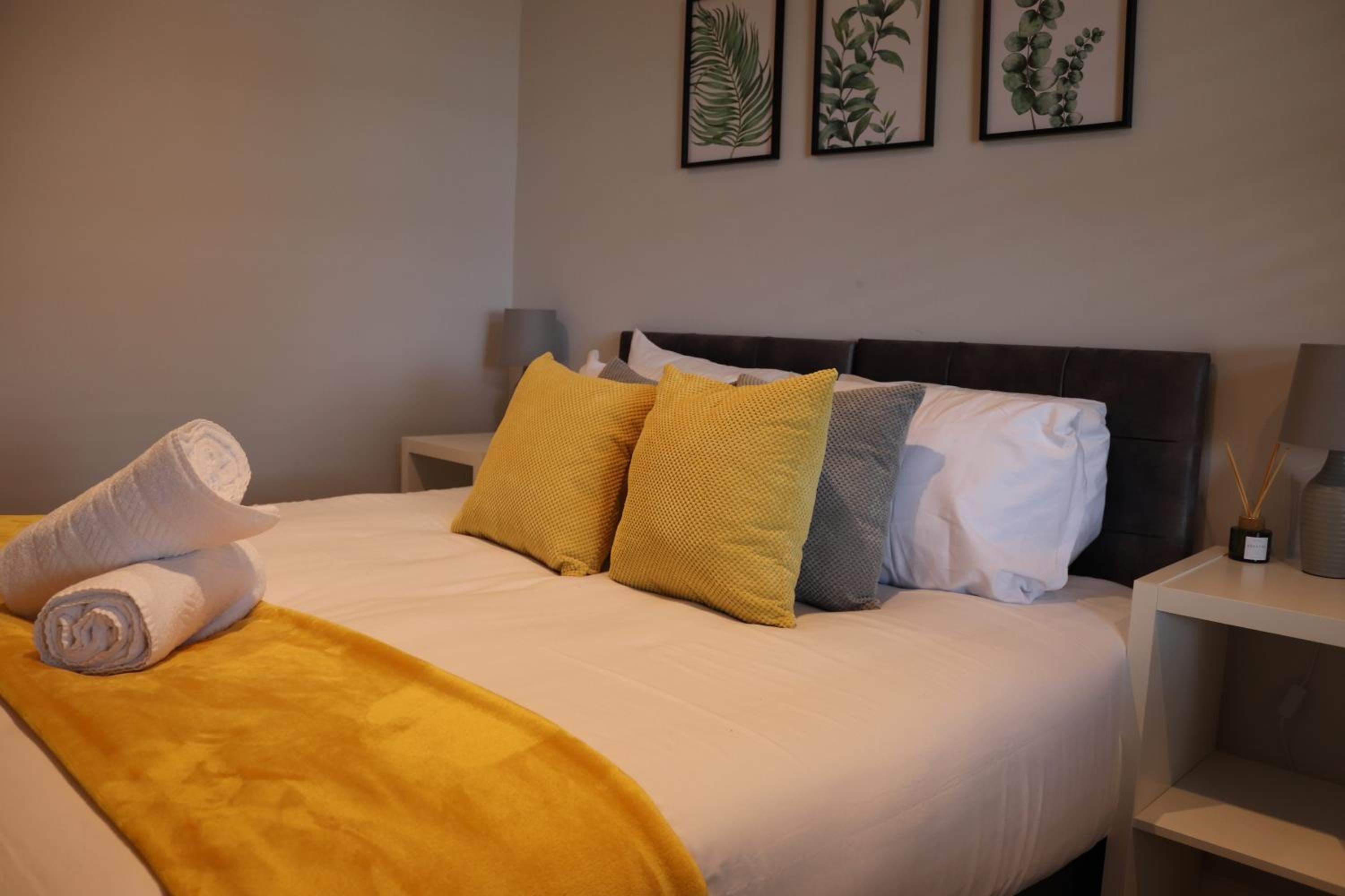 Clock Tower Suite - Central - Near Sea and Shops view 4