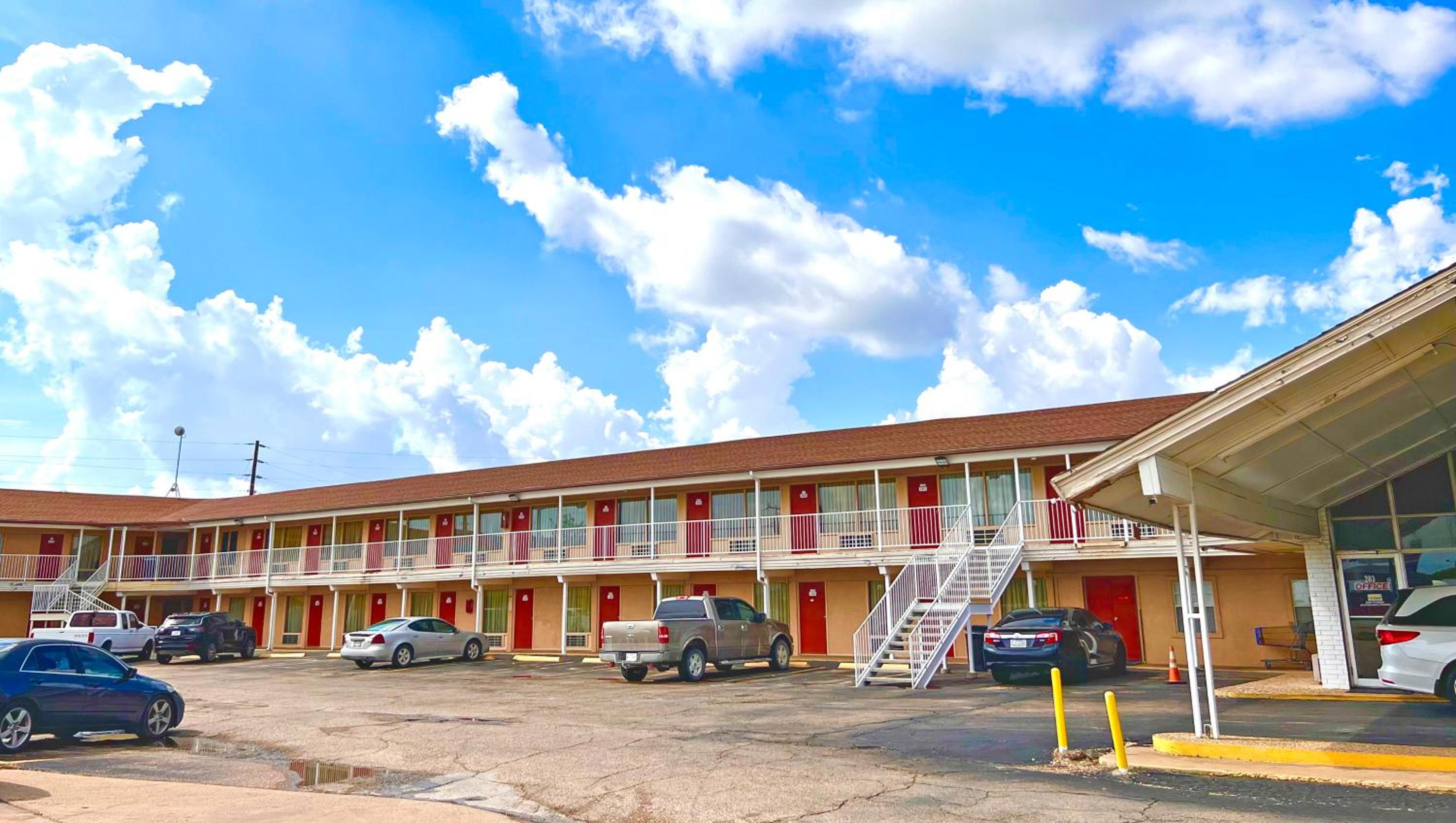 Hillsboro Vacations - Thunderbird Motel Hillsboro - Property Image 29