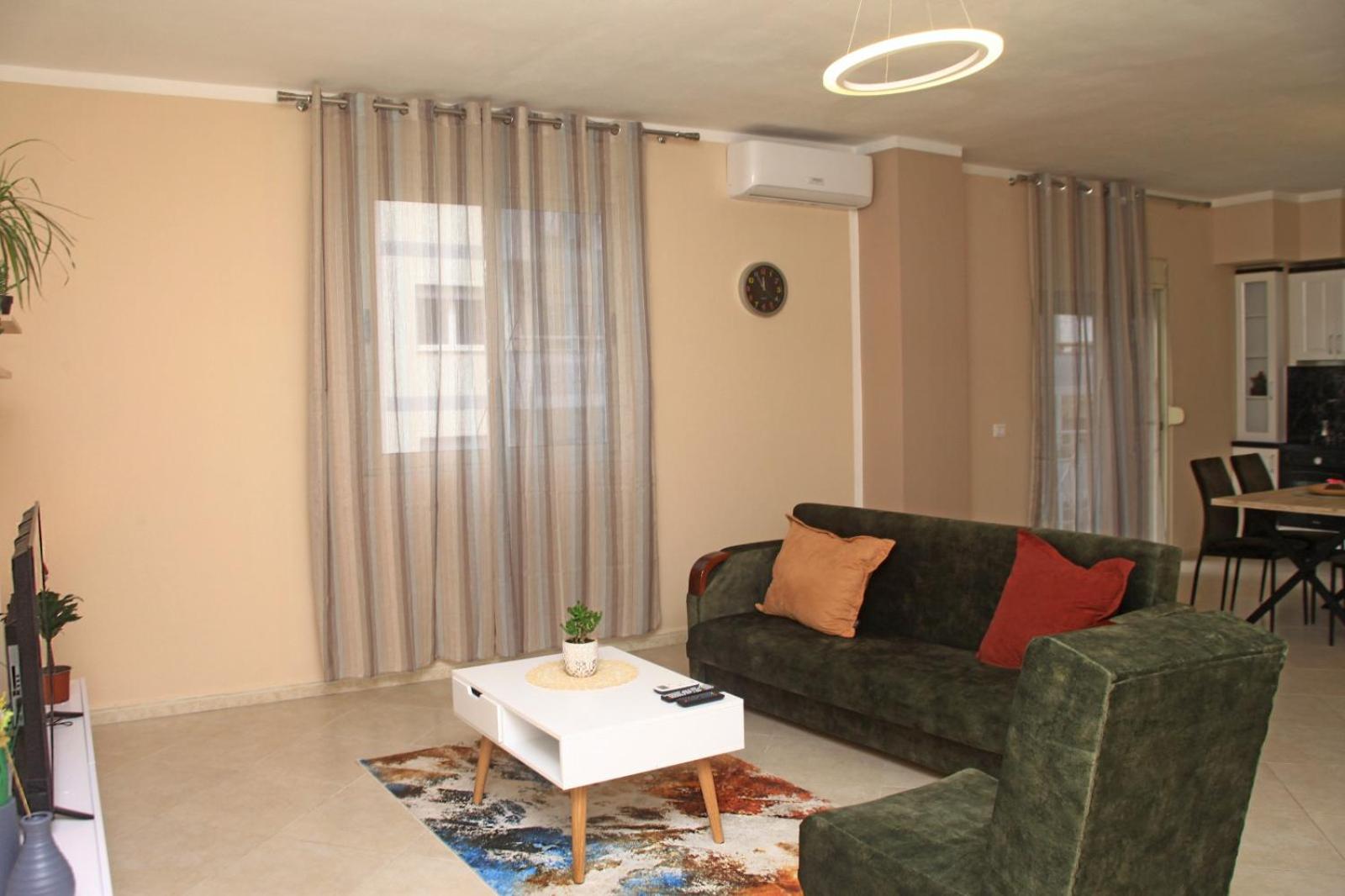 Hotel eDurres City Center Apartment - Image 1