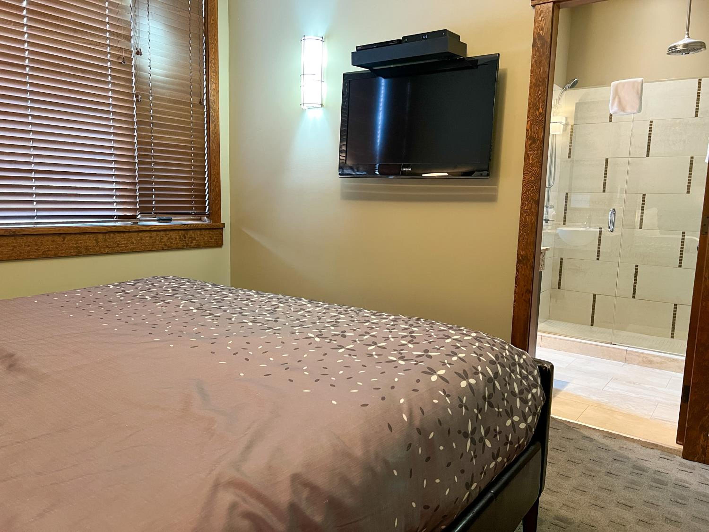 Luxurious 901 Condos by Fernie Central Reservations