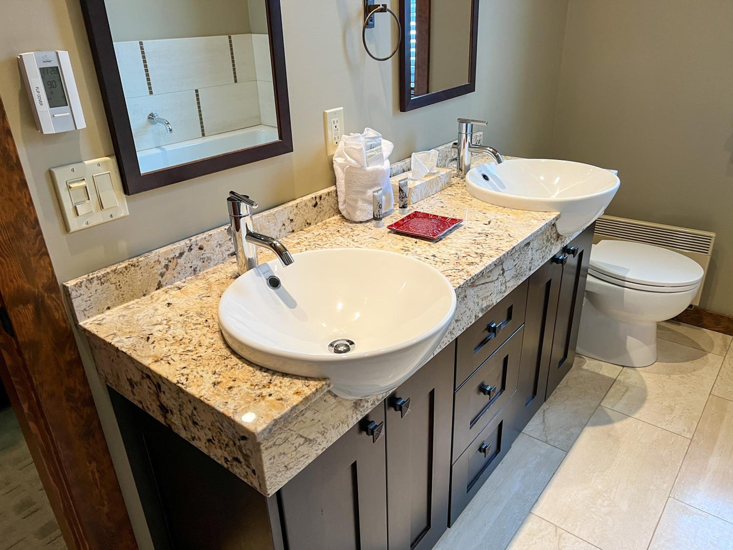 Luxurious 901 Condos by Fernie Central Reservations