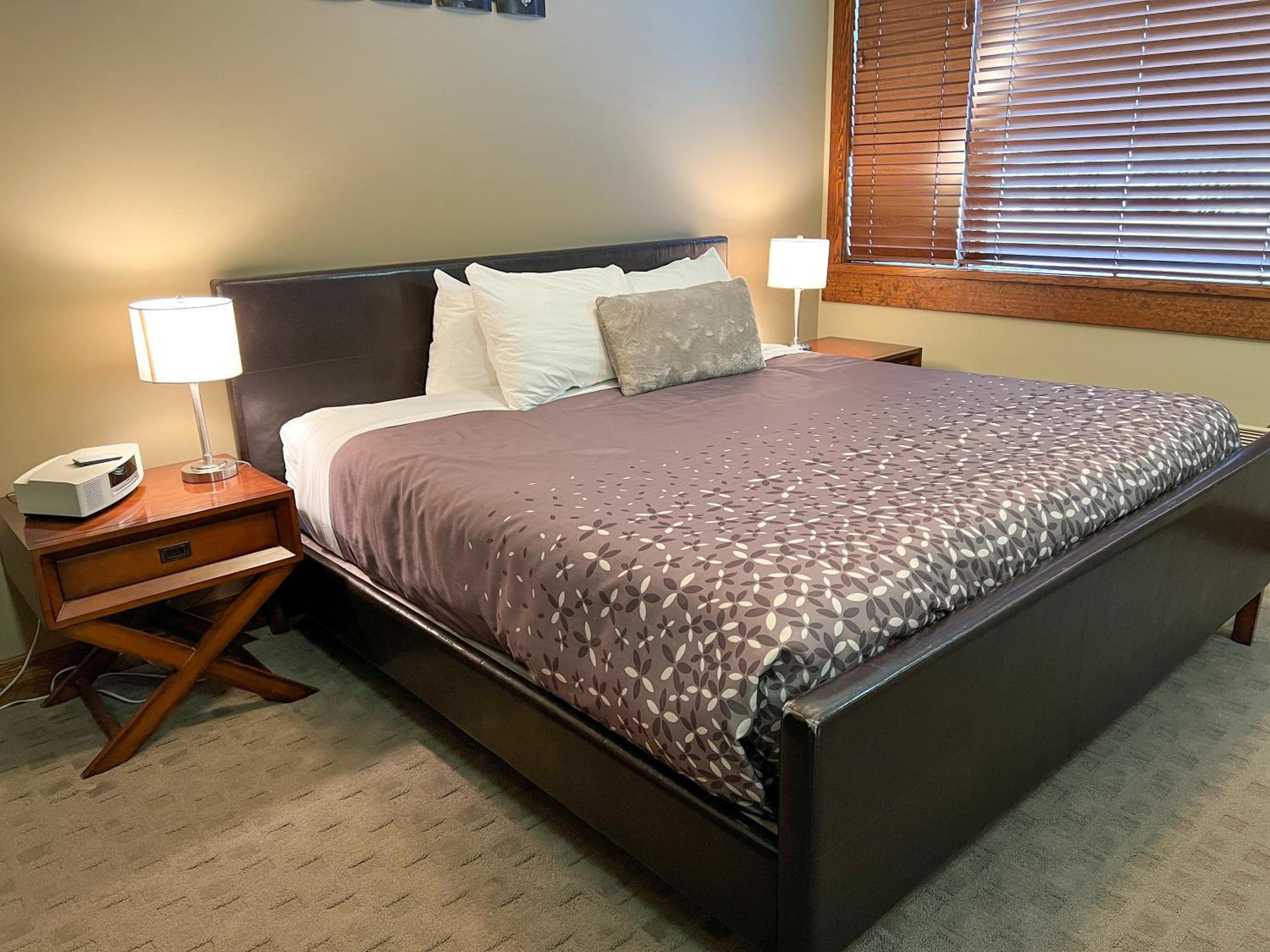 Luxurious 901 Condos by Fernie Central Reservations