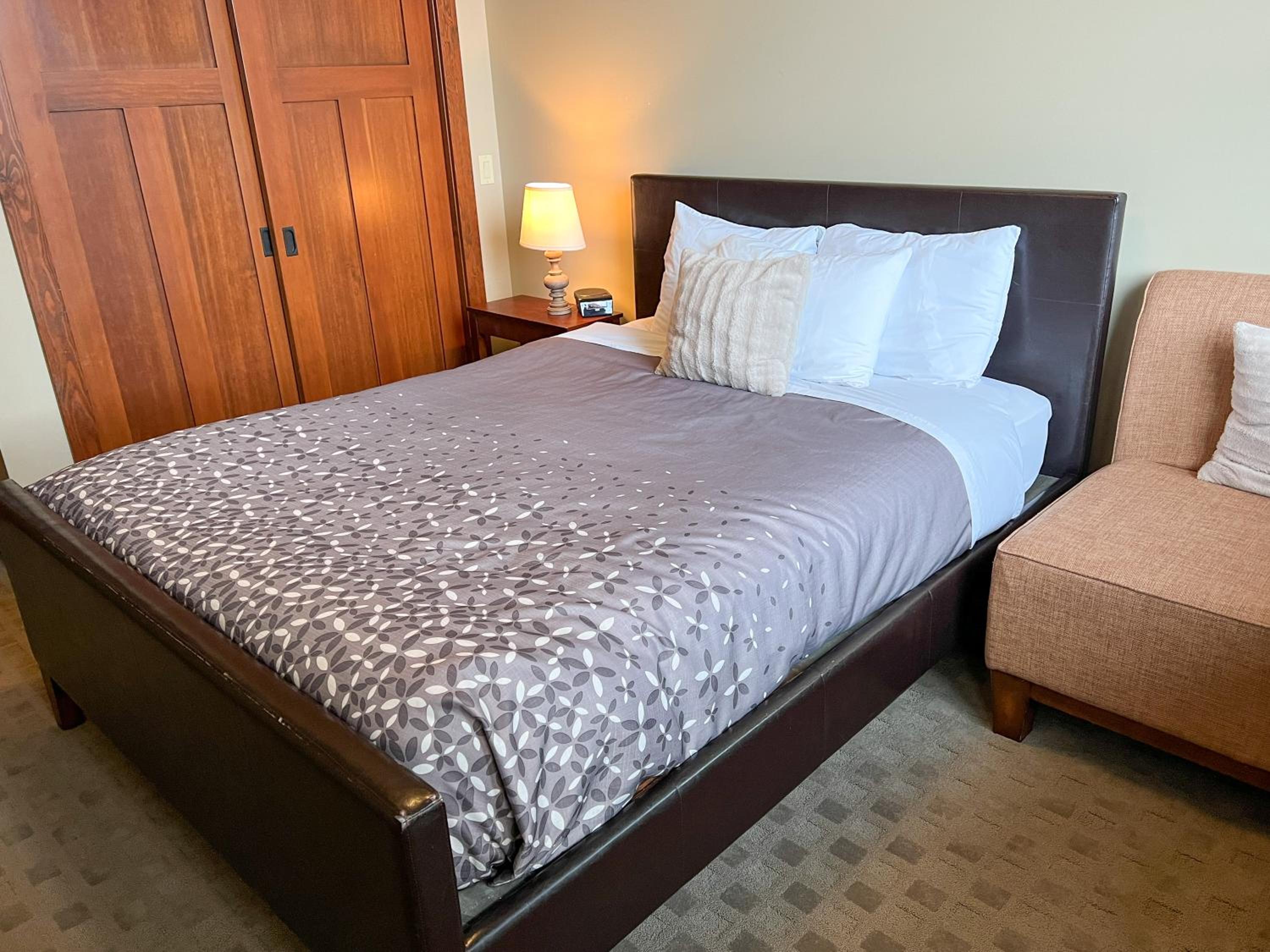 Luxurious 901 Condos by Fernie Central Reservations