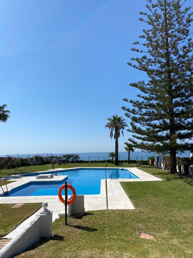 Beachfront Apartment CALAHONDA BEACH