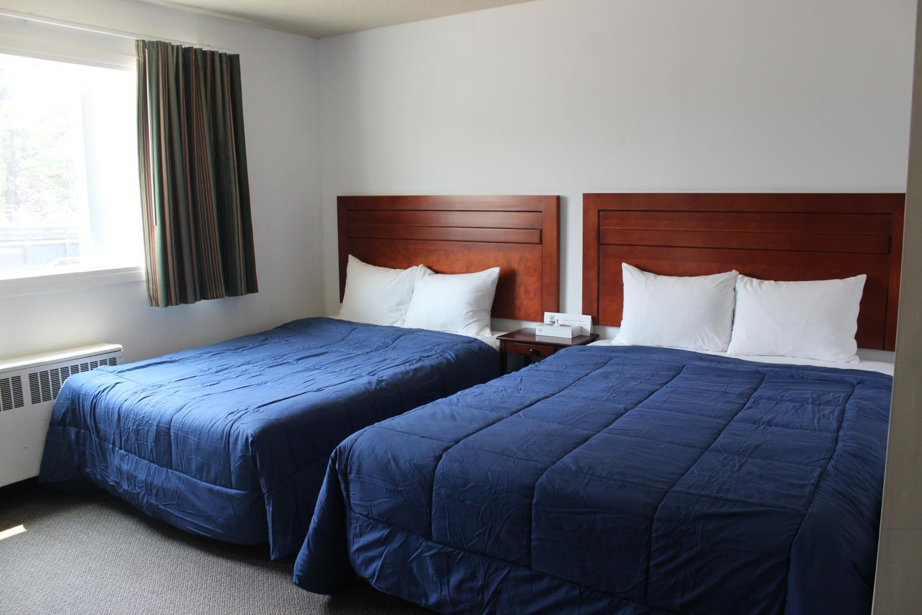 Esterhazy Motor Hotel