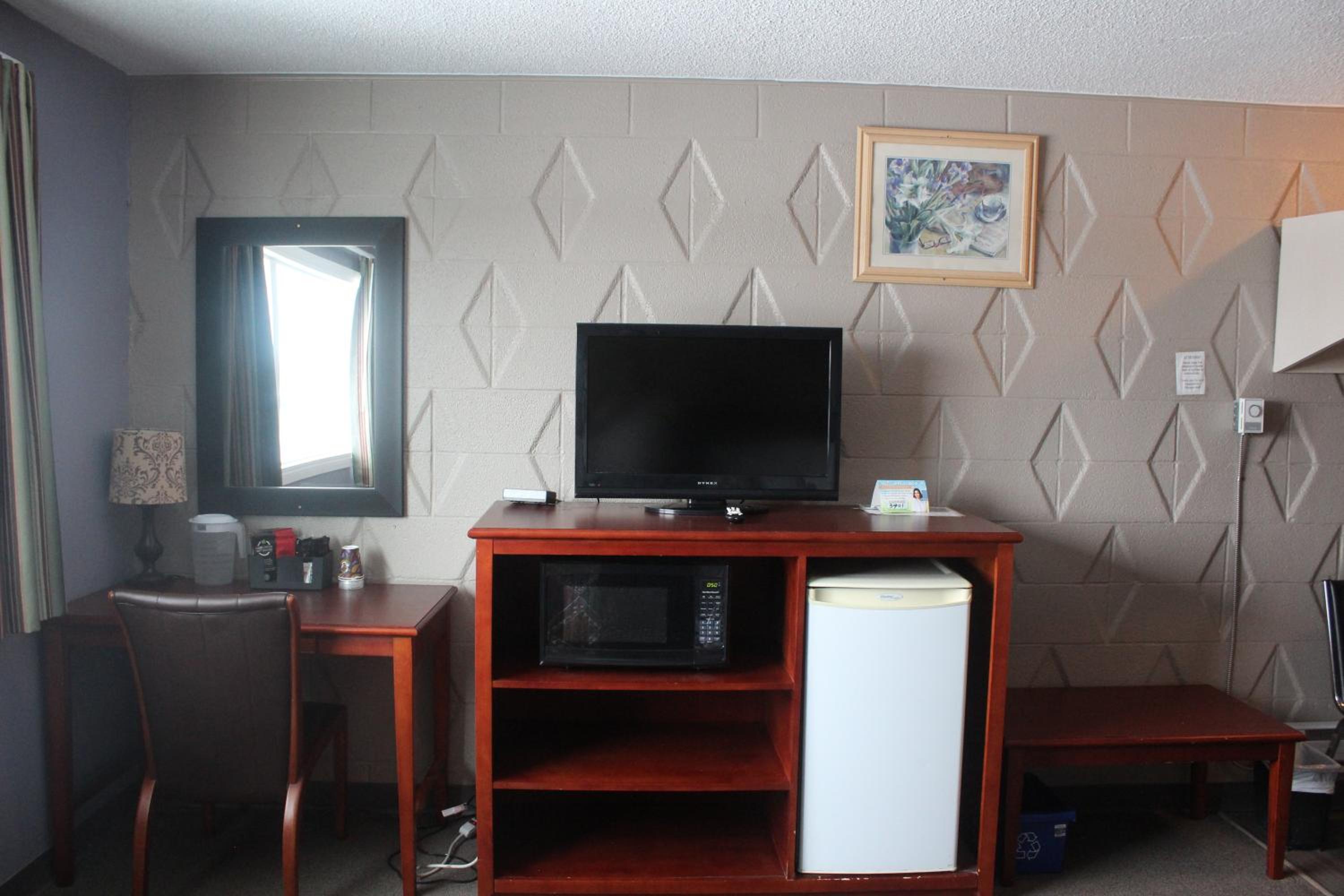 Esterhazy Motor Hotel