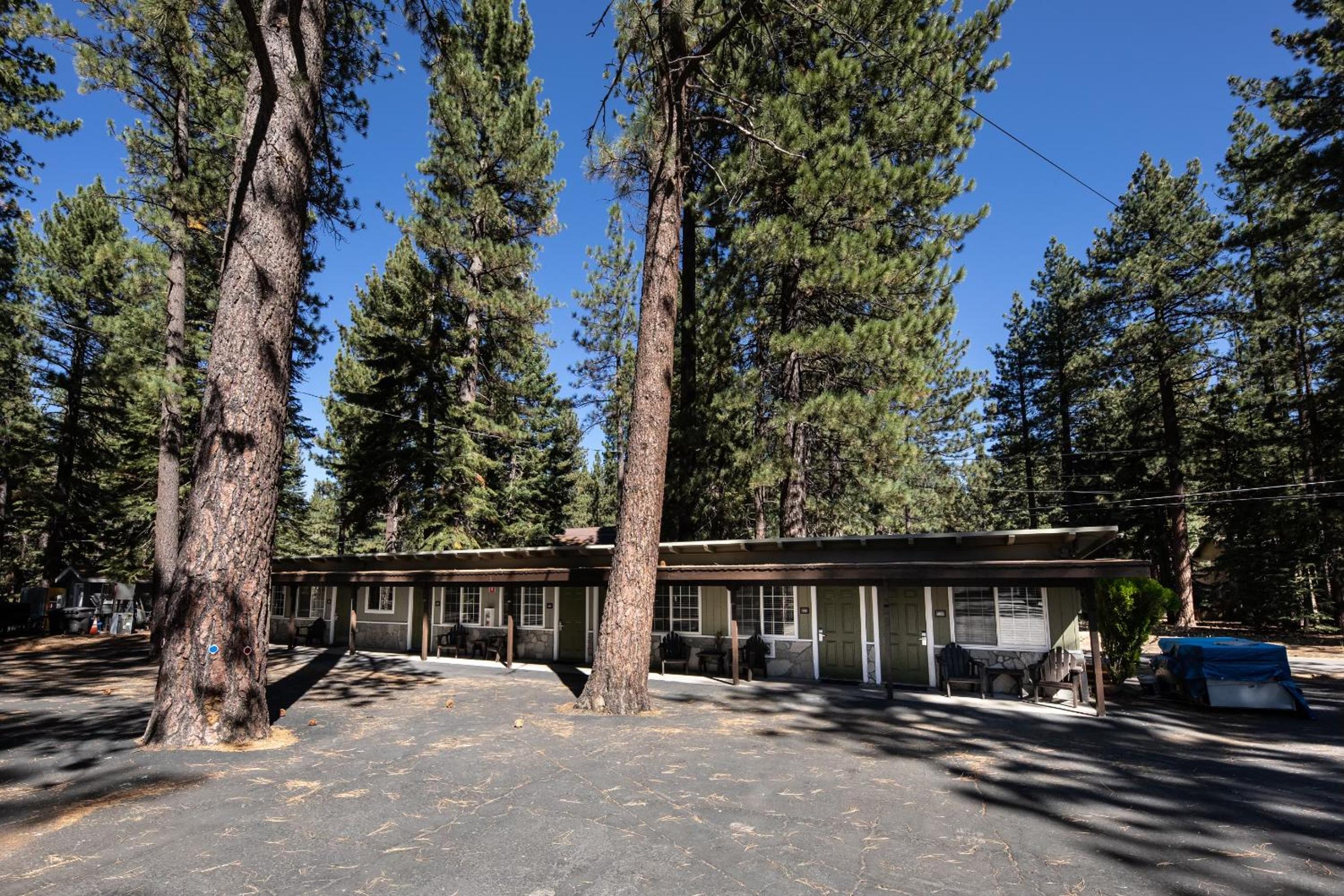 Lake Tahoe Vacations - Emerald Bay Lodge - Property Image 6