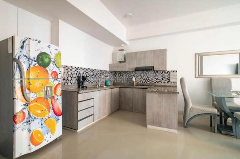 Apartamento lujoso a un minuto de la playa del laguito, la mejor playa de Cartagena de Indias