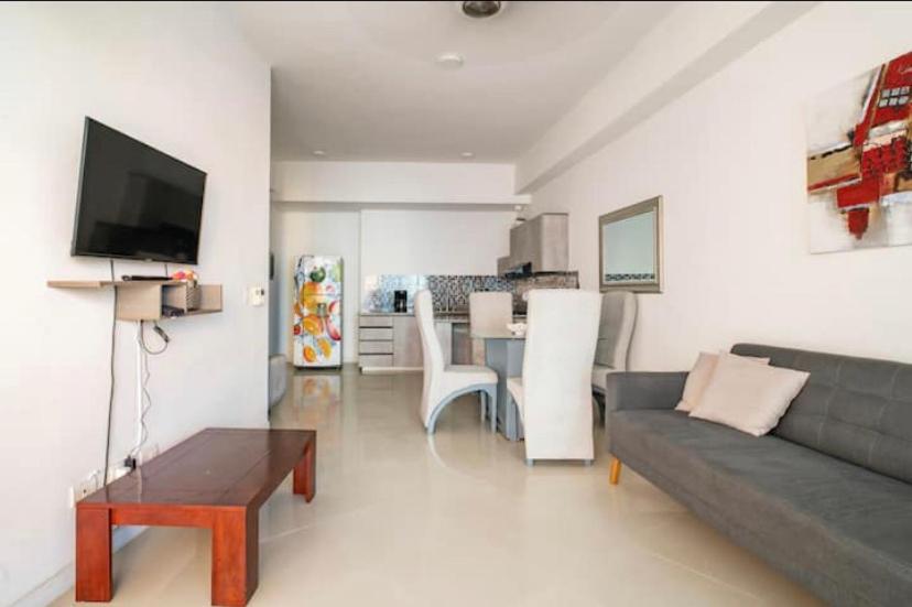 Apartamento lujoso a un minuto de la playa del laguito, la mejor playa de Cartagena de Indias