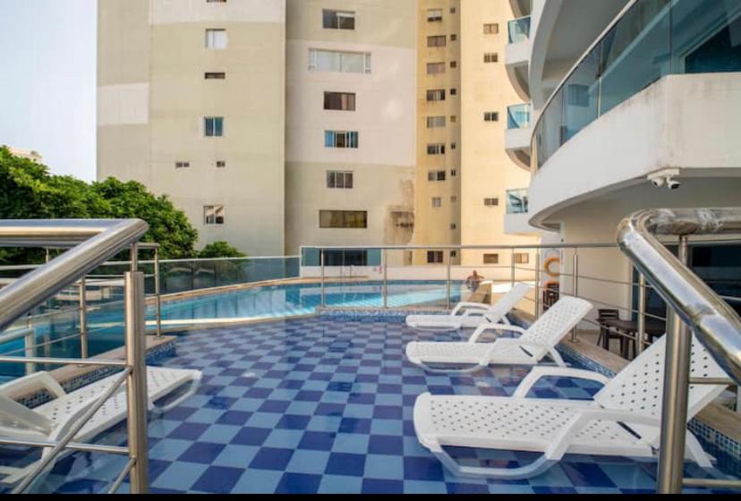 Apartamento lujoso a un minuto de la playa del laguito, la mejor playa de Cartagena de Indias