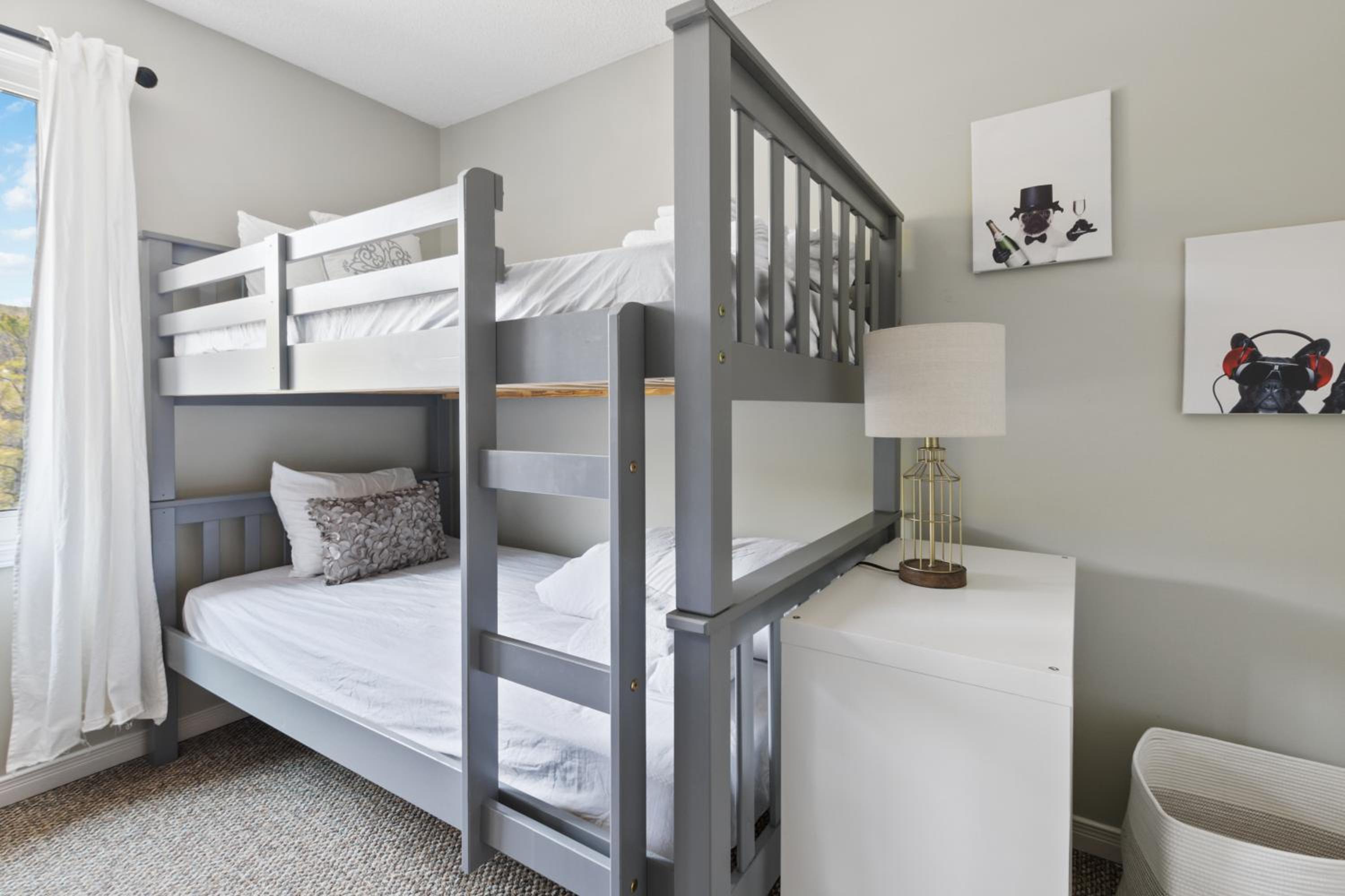 Mountain View Wintergreen Home 84140