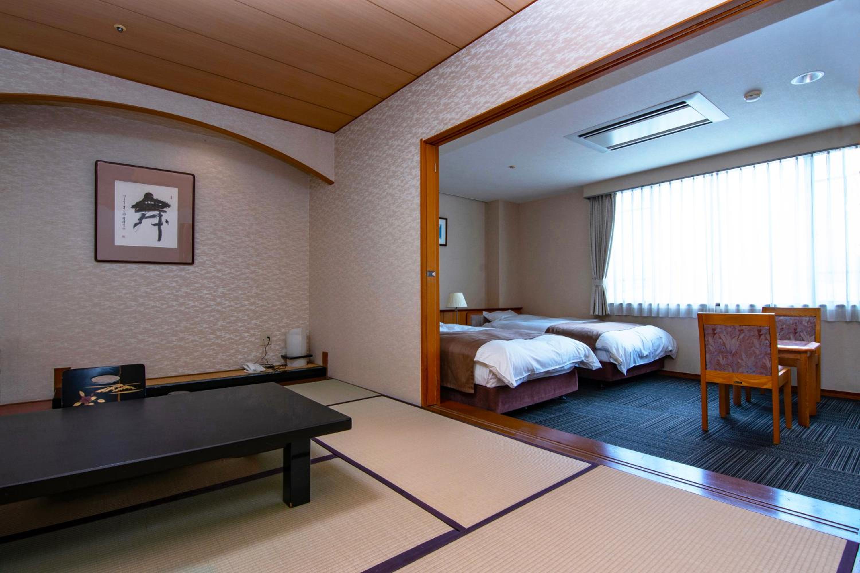 Yufuin Hotel Shuhokan