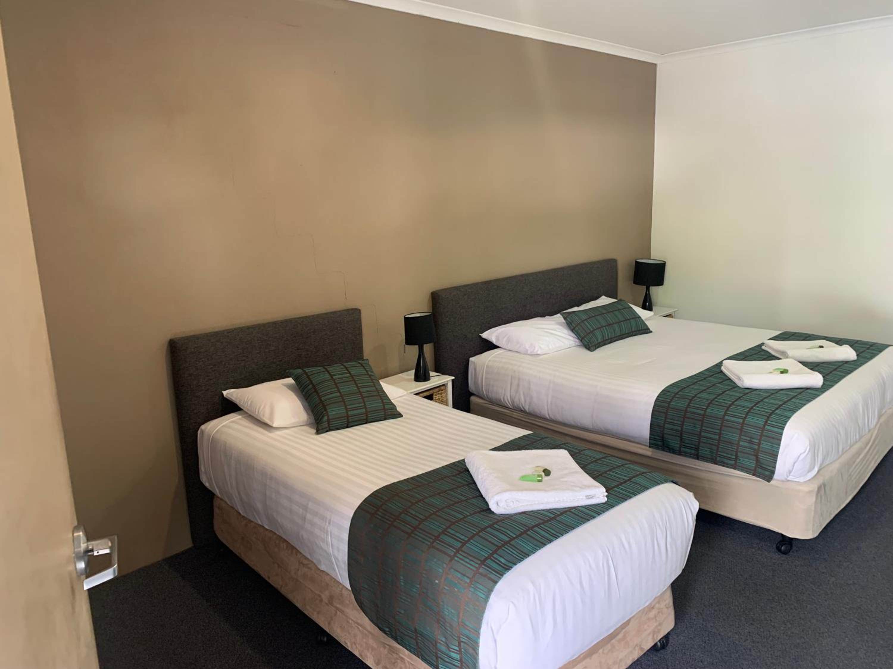 Artesian Spa Motel