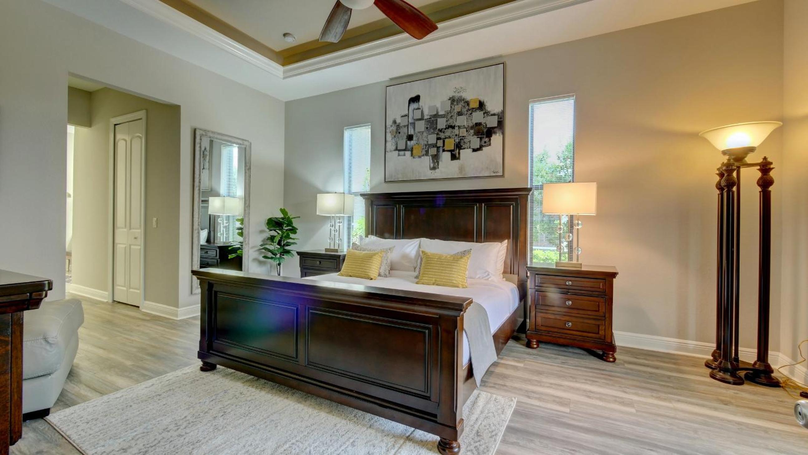 Luxury Interior, Relaxing Balcony With Pool! view 5