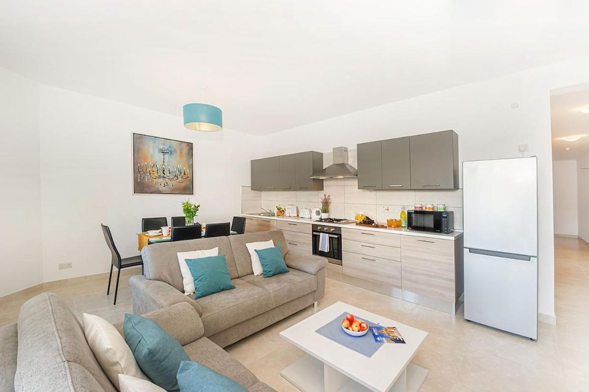 Hillock Residence Apartments