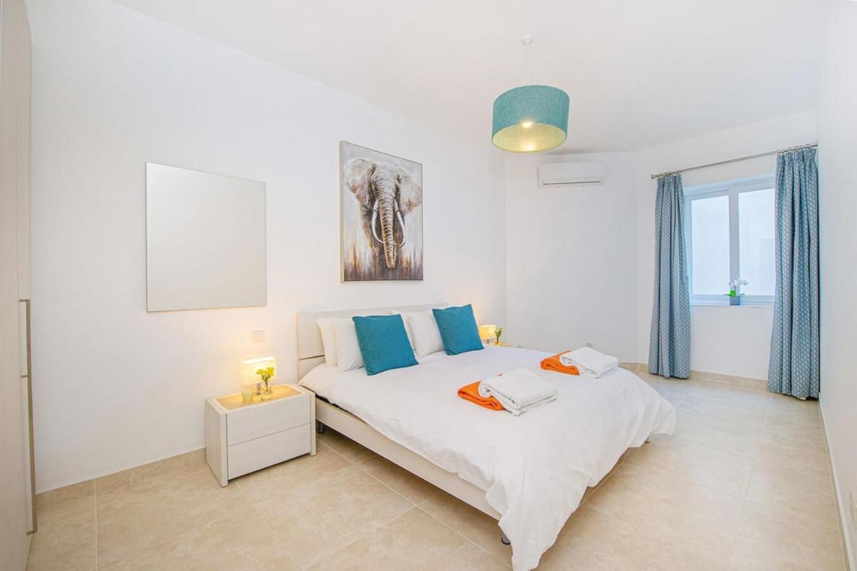 Hillock Residence Apartments