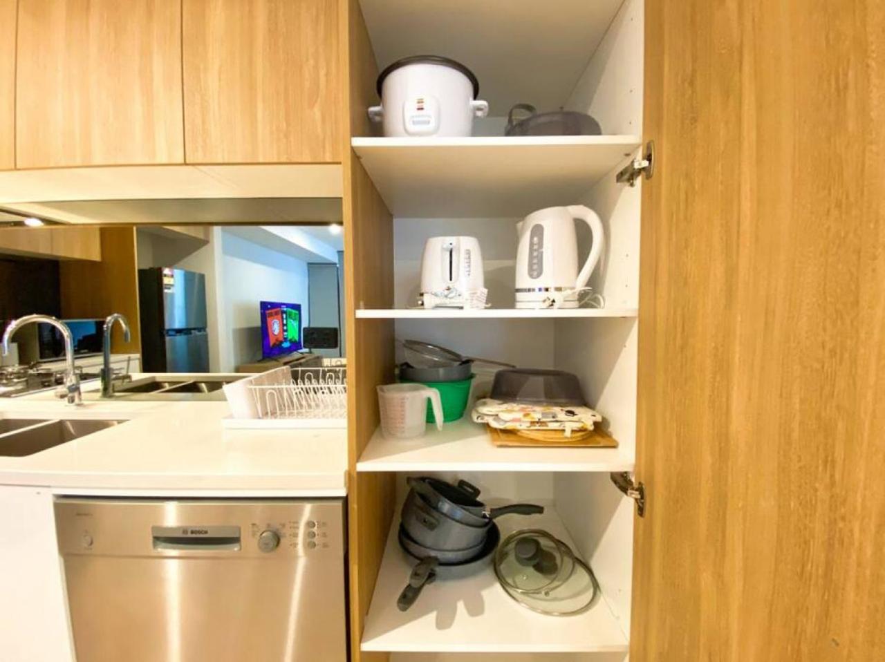 Beautiful 2BR Apt at Adelaide CBD with Pool-Gym-BBQ