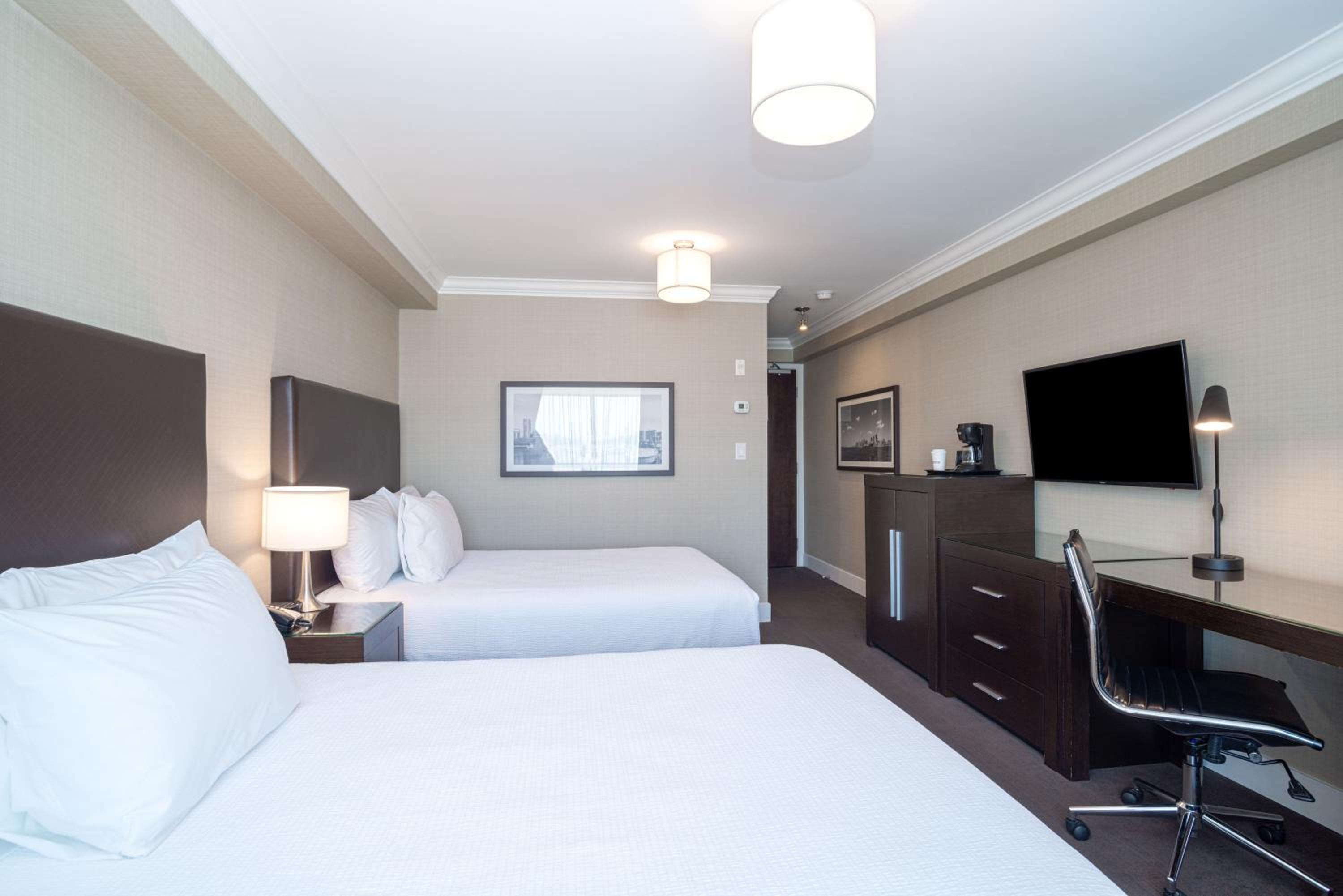 Sandman Hotel Oakville - Property Image 41