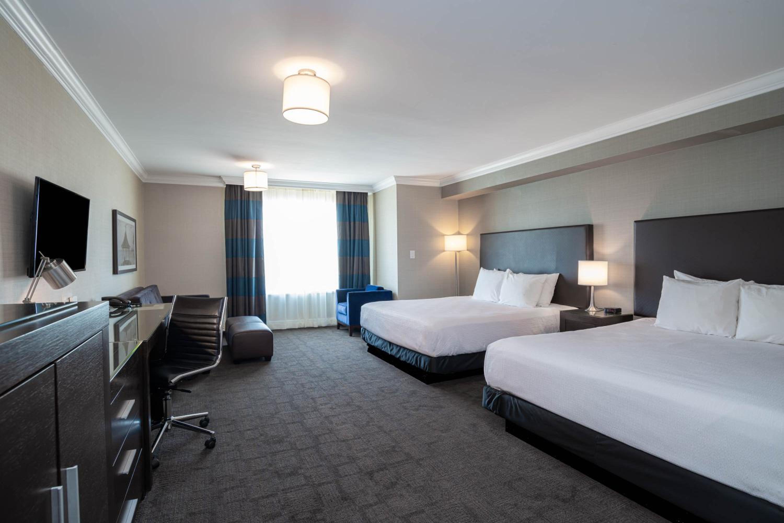 Sandman Hotel Oakville - Property Image 66