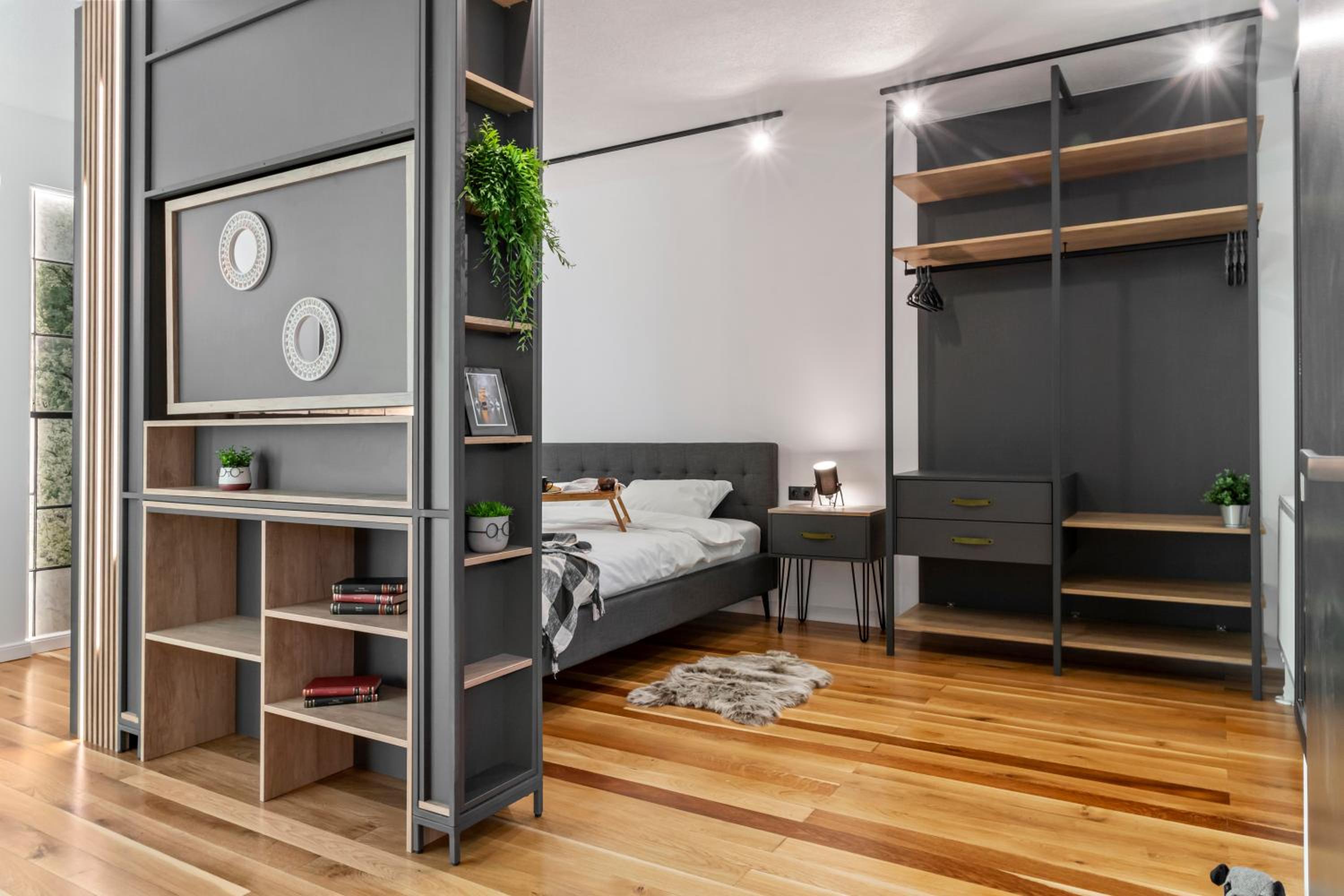 6Rooms view 2