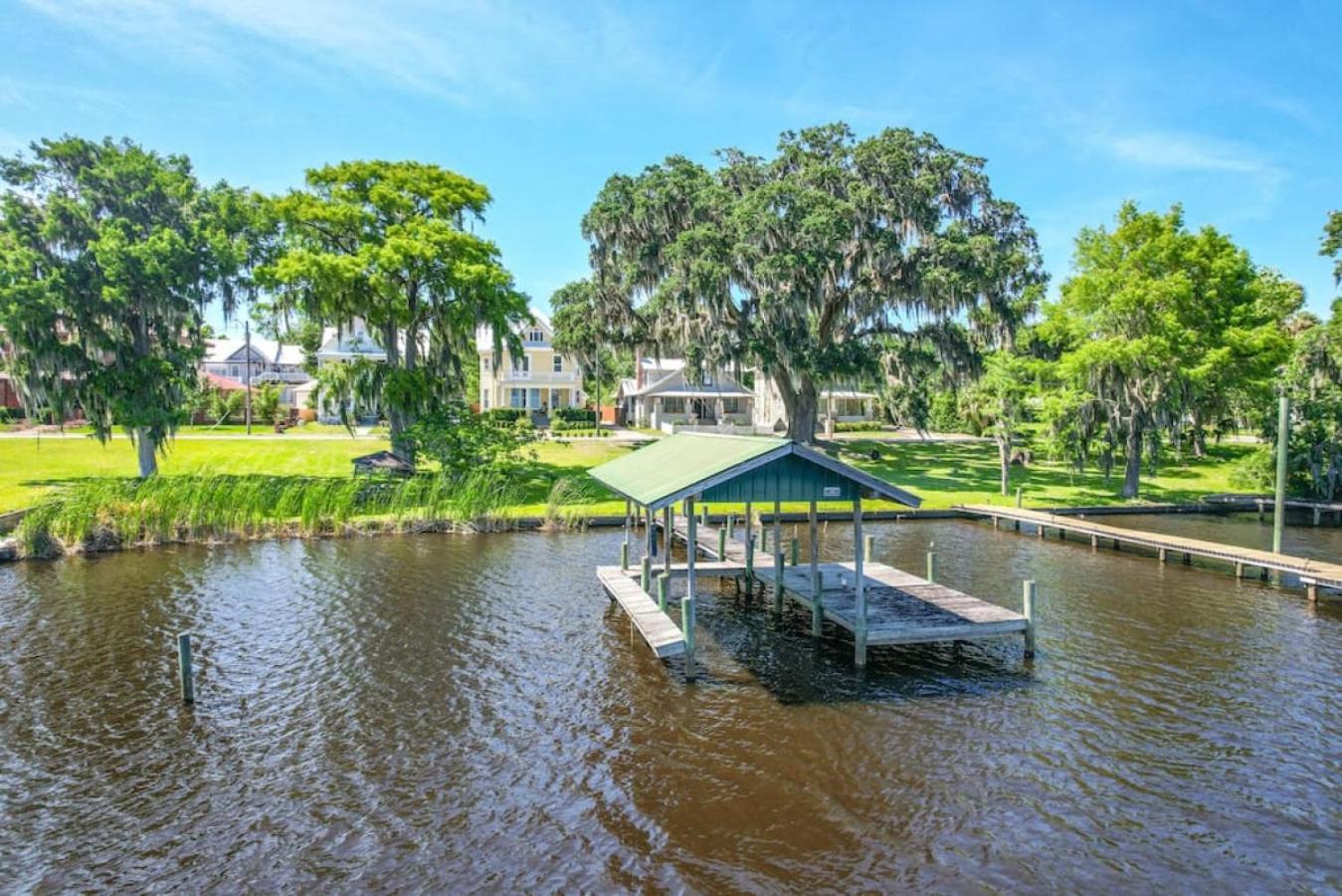 Historic St. Johns River Retreat | Dock, Boat Access & Pet Friendly view 3