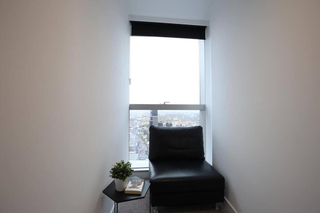 Luxury 2bedroom2Bathroom Apartment at Mel CBD