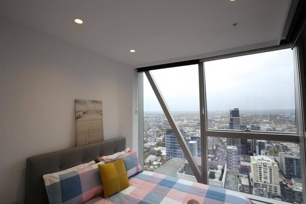 Luxury 2bedroom2Bathroom Apartment at Mel CBD