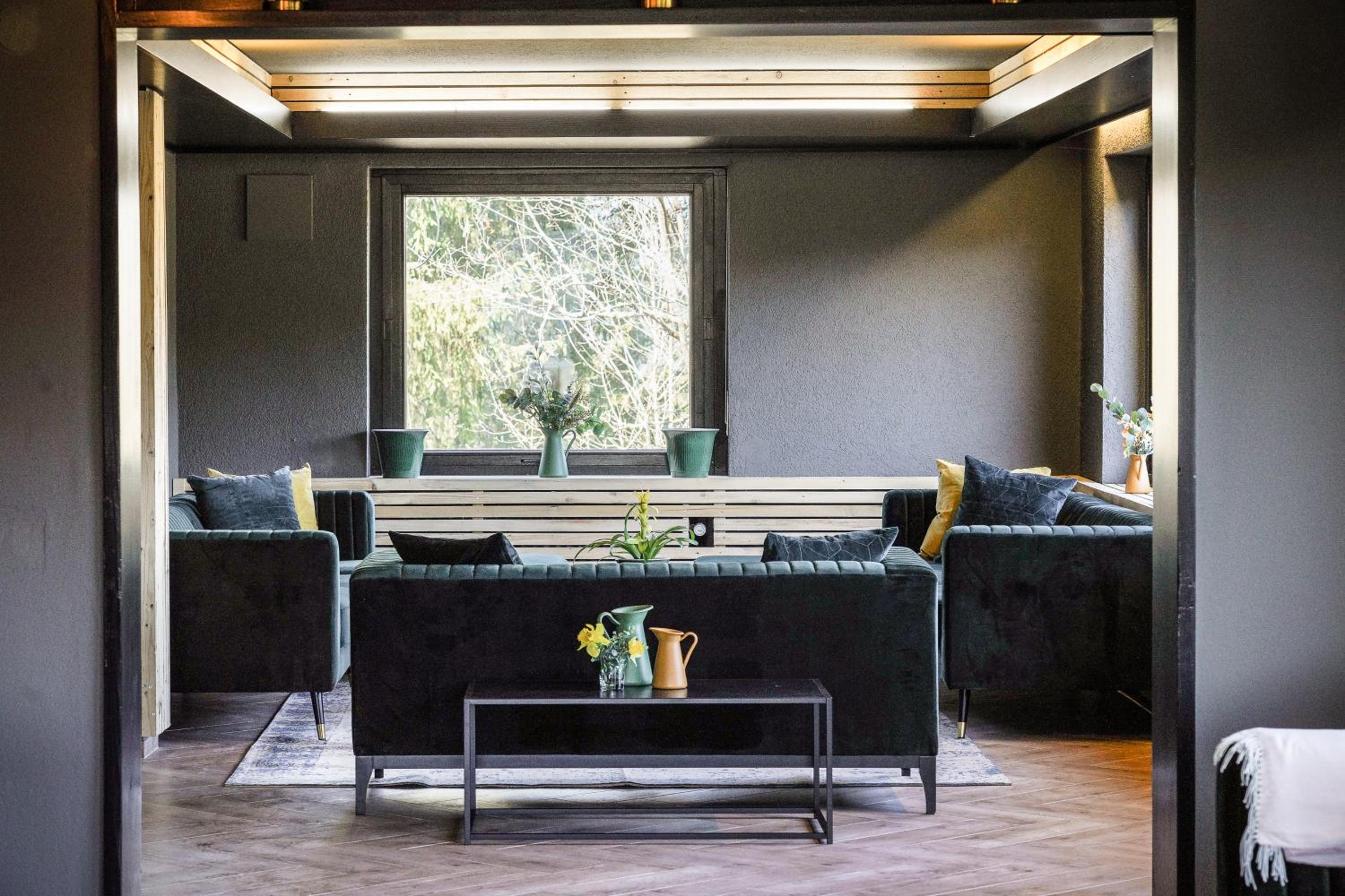 Luxus Villa mit 23 Zimmern und 19 Bädern und SPA