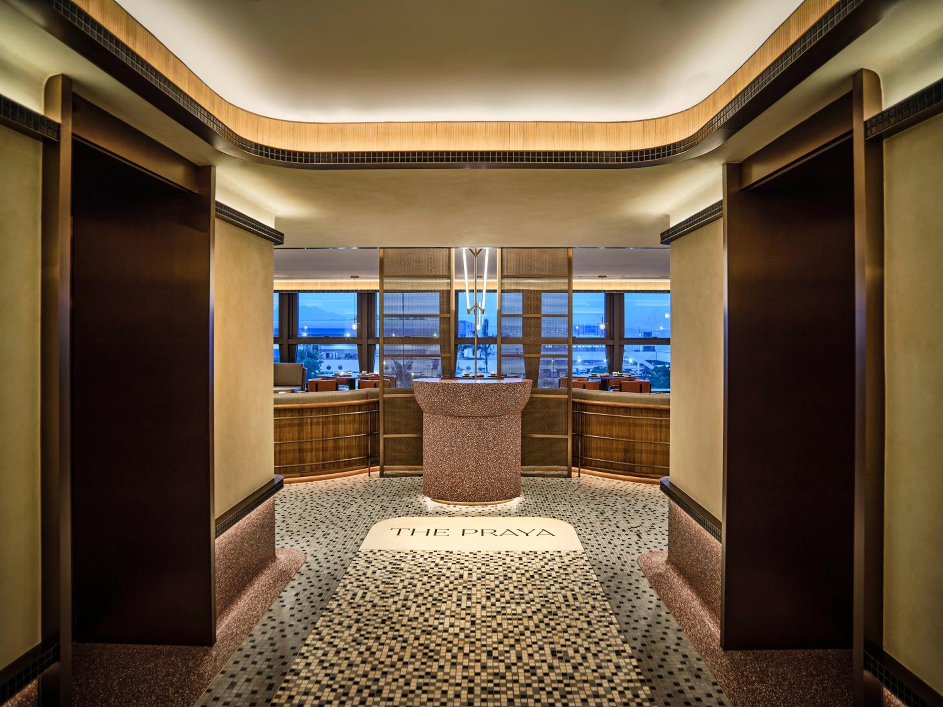 Oasis Aurum 181 Hotel