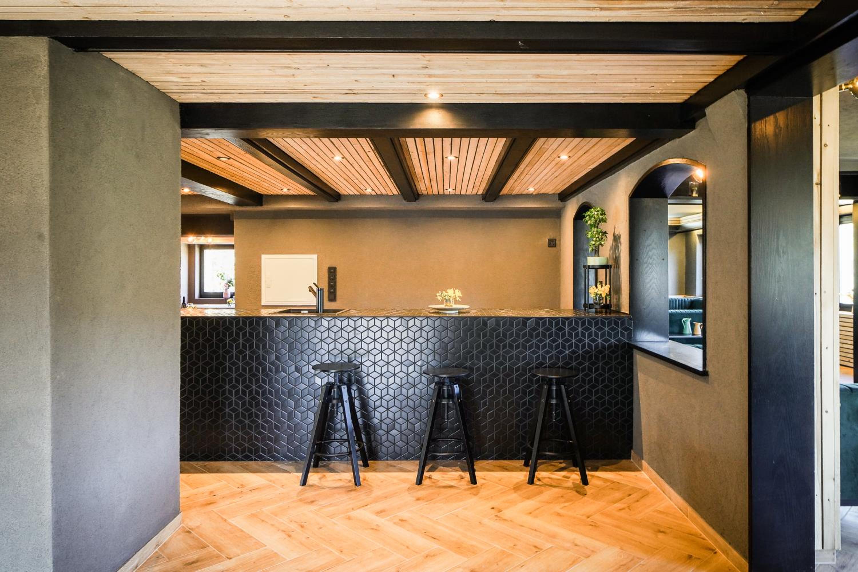 Luxus Villa mit 23 Zimmern und 19 Bädern und SPA