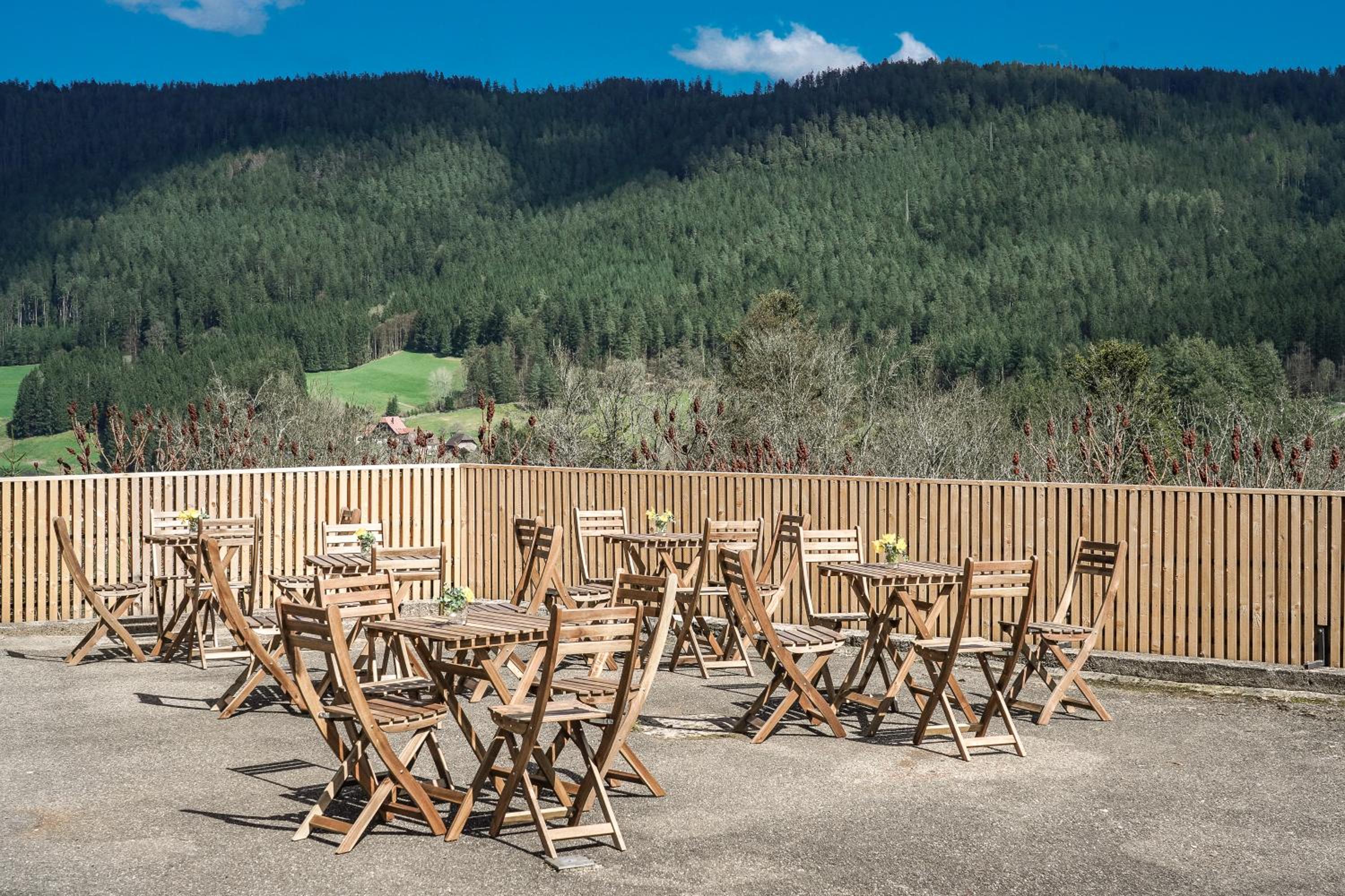 Luxus Villa mit 23 Zimmern und 19 Bädern und SPA