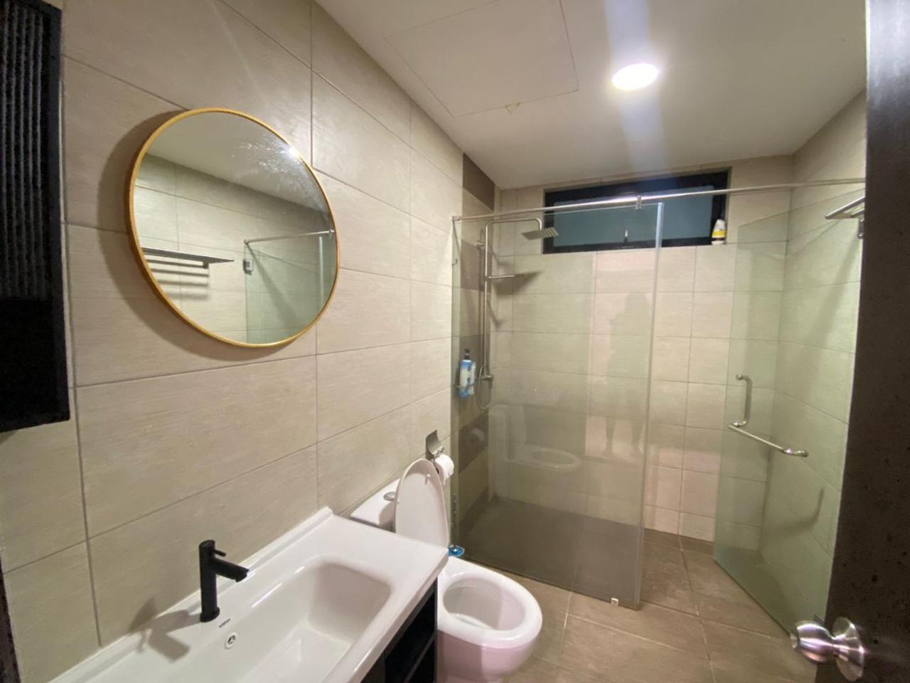 Vesta Homes, Molek Regency with Golf View, Johor Bahru, Mid valley