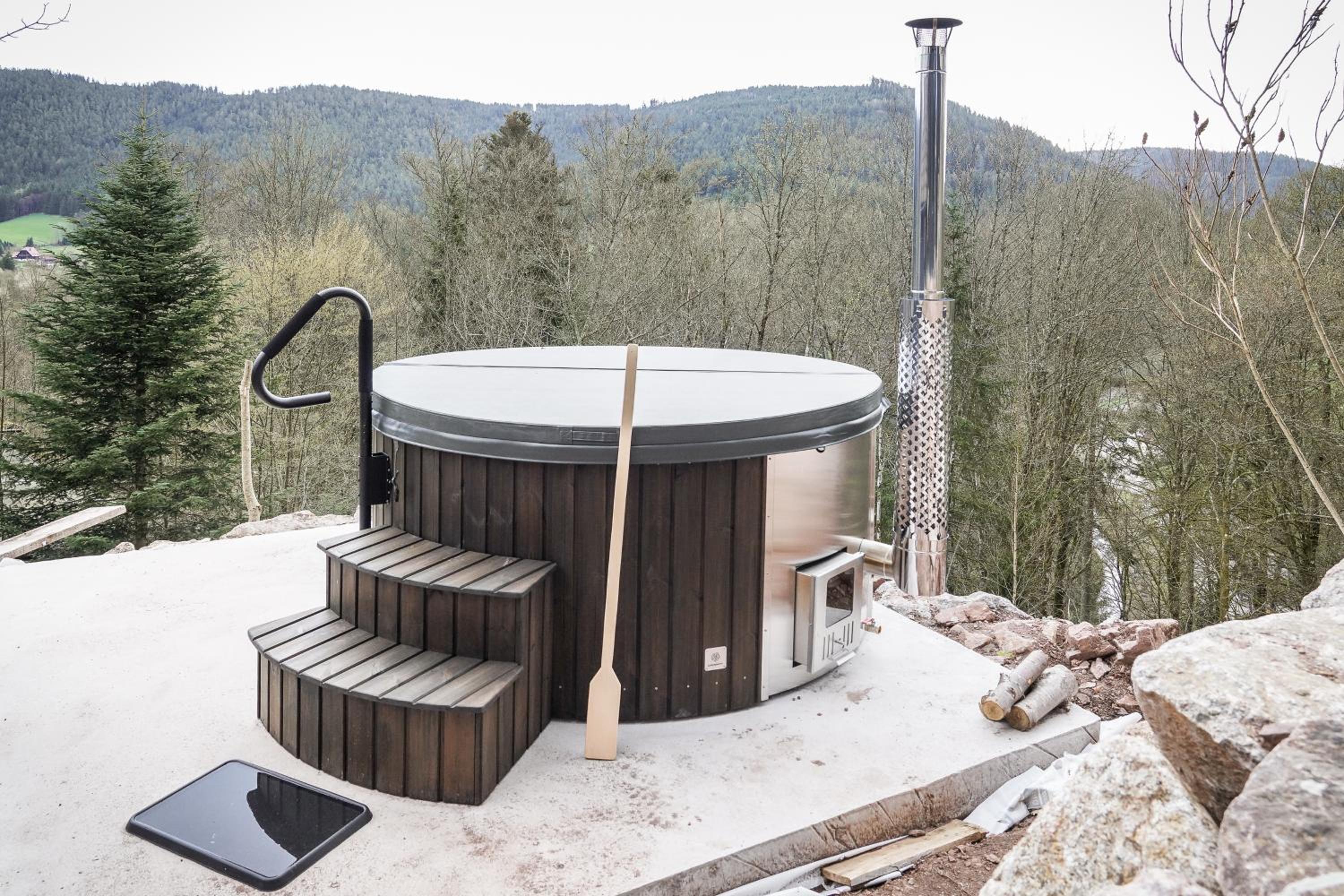 Luxus Villa mit 23 Zimmern und 19 Bädern und SPA