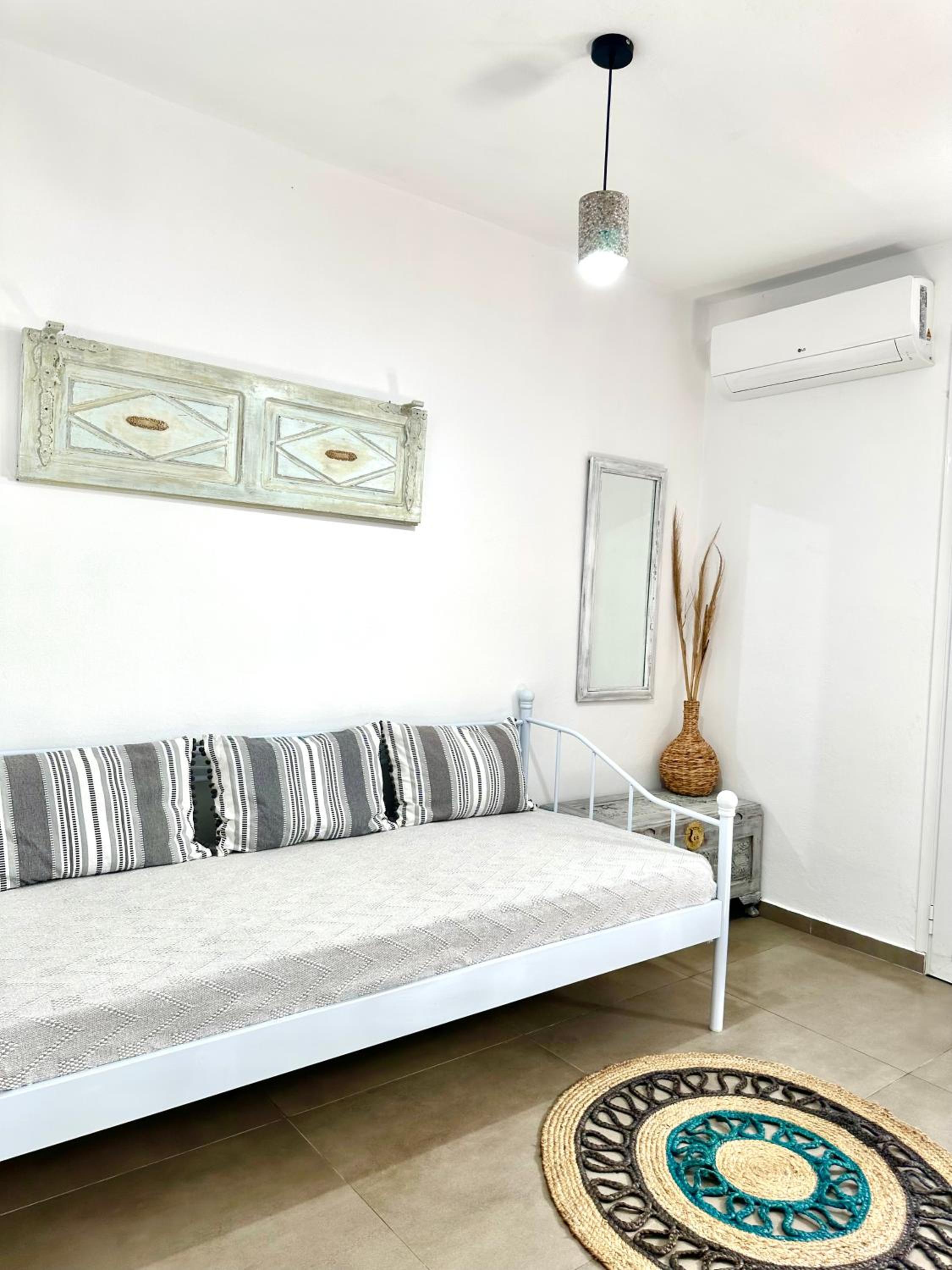 Aeron Suites