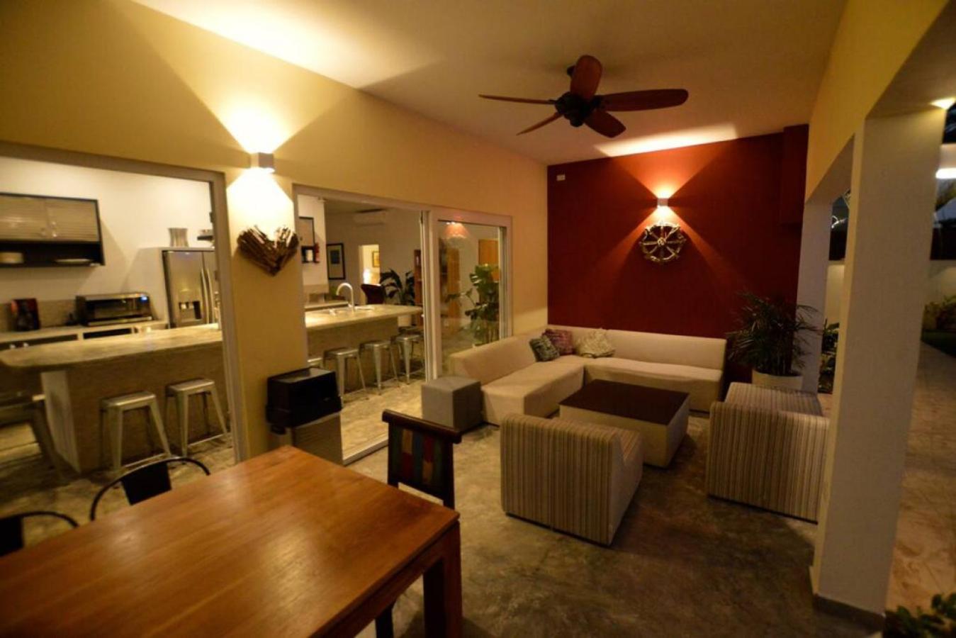 The best Villa ground floor 5 bedrooms with ensuite bathrooms at prime location