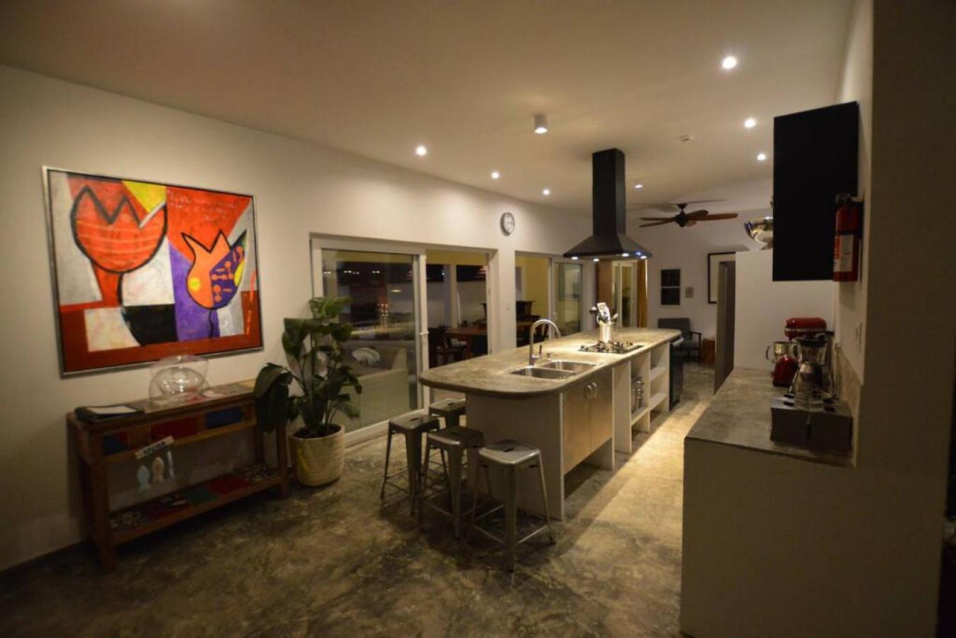 The best Villa ground floor 5 bedrooms with ensuite bathrooms at prime location