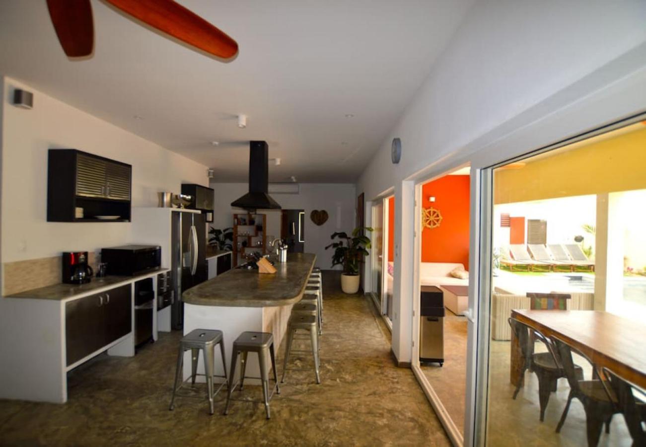 The best Villa ground floor 5 bedrooms with ensuite bathrooms at prime location