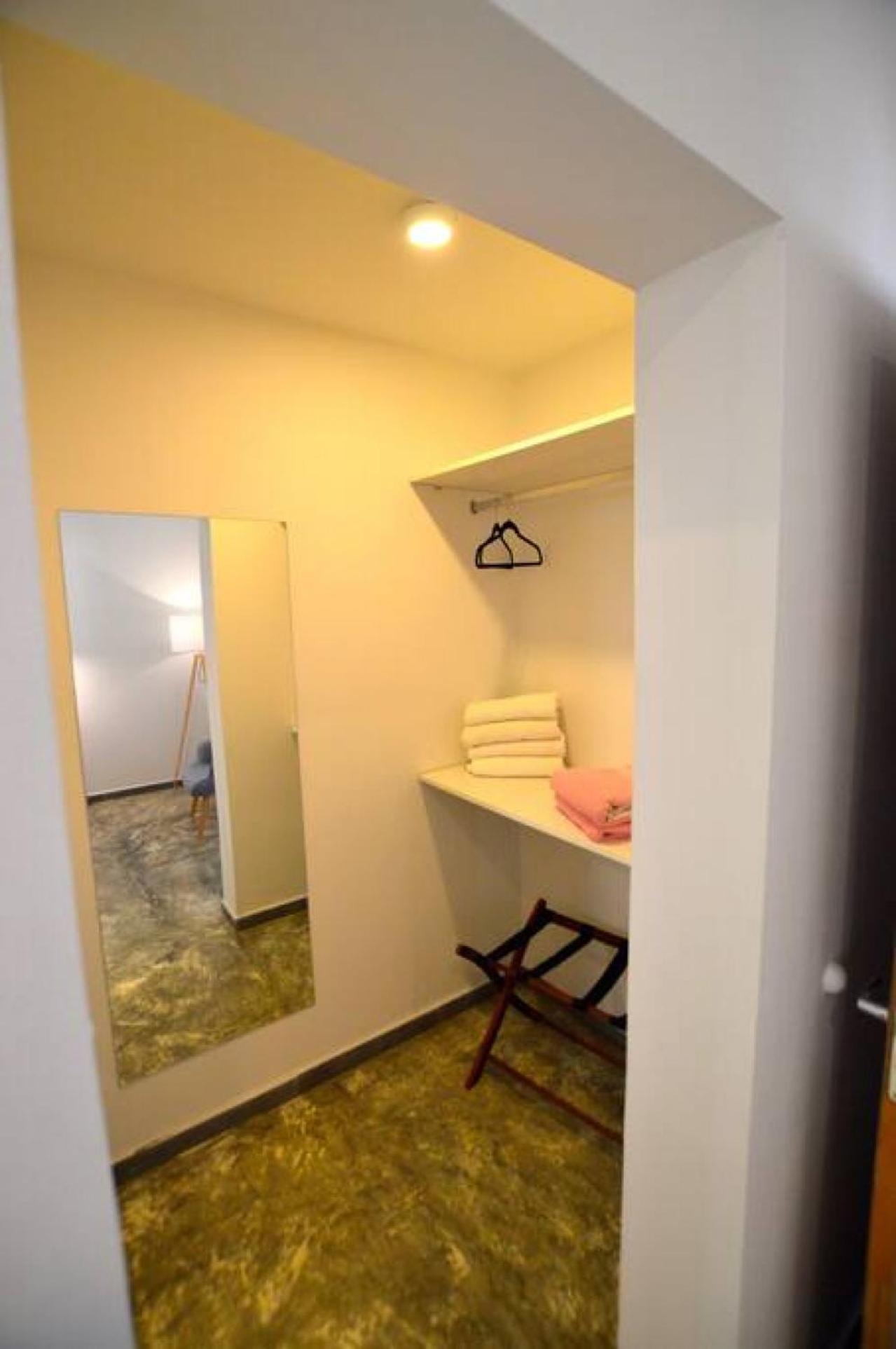 The best Villa ground floor 5 bedrooms with ensuite bathrooms at prime location