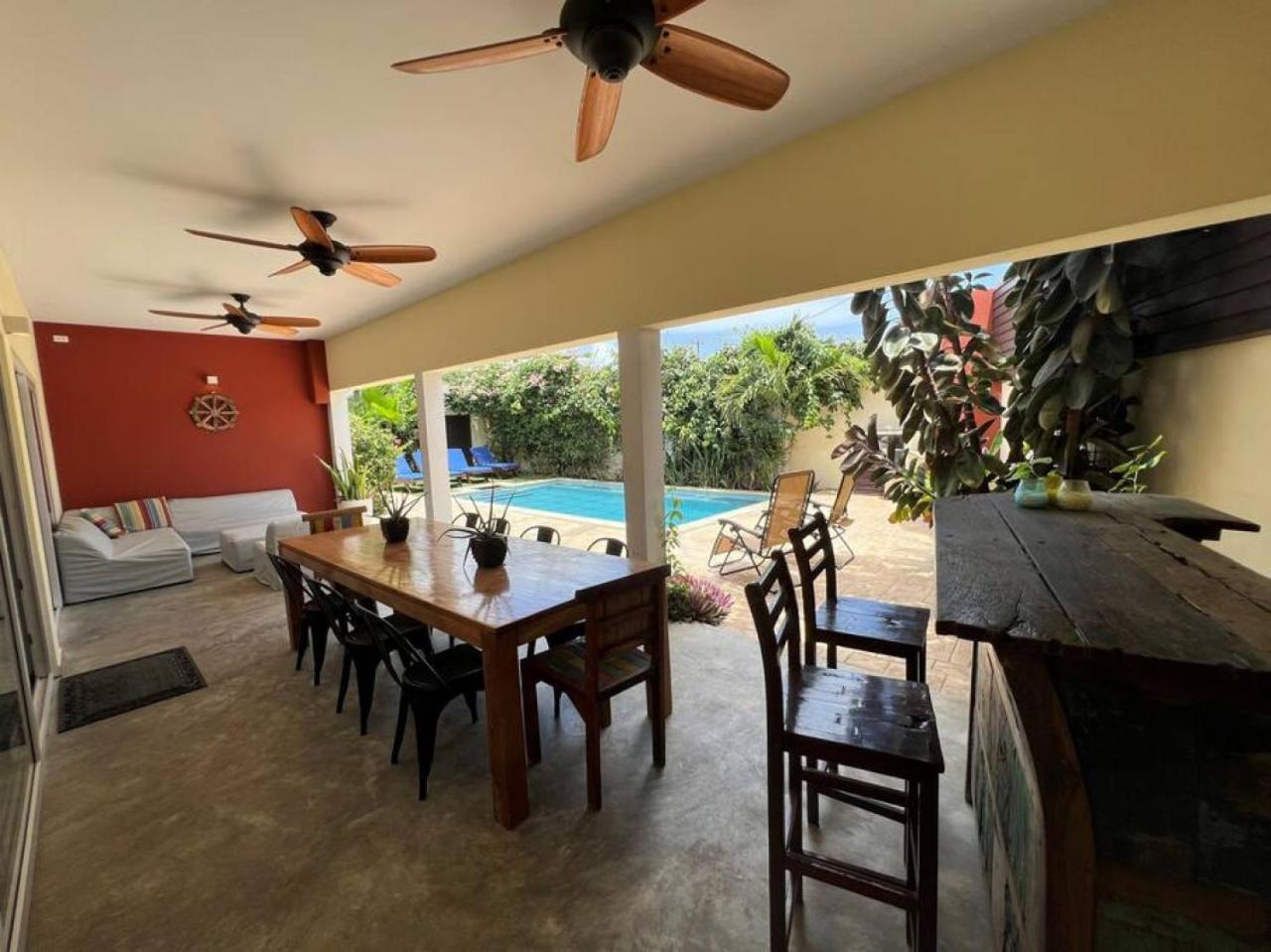 The best Villa ground floor 5 bedrooms with ensuite bathrooms at prime location