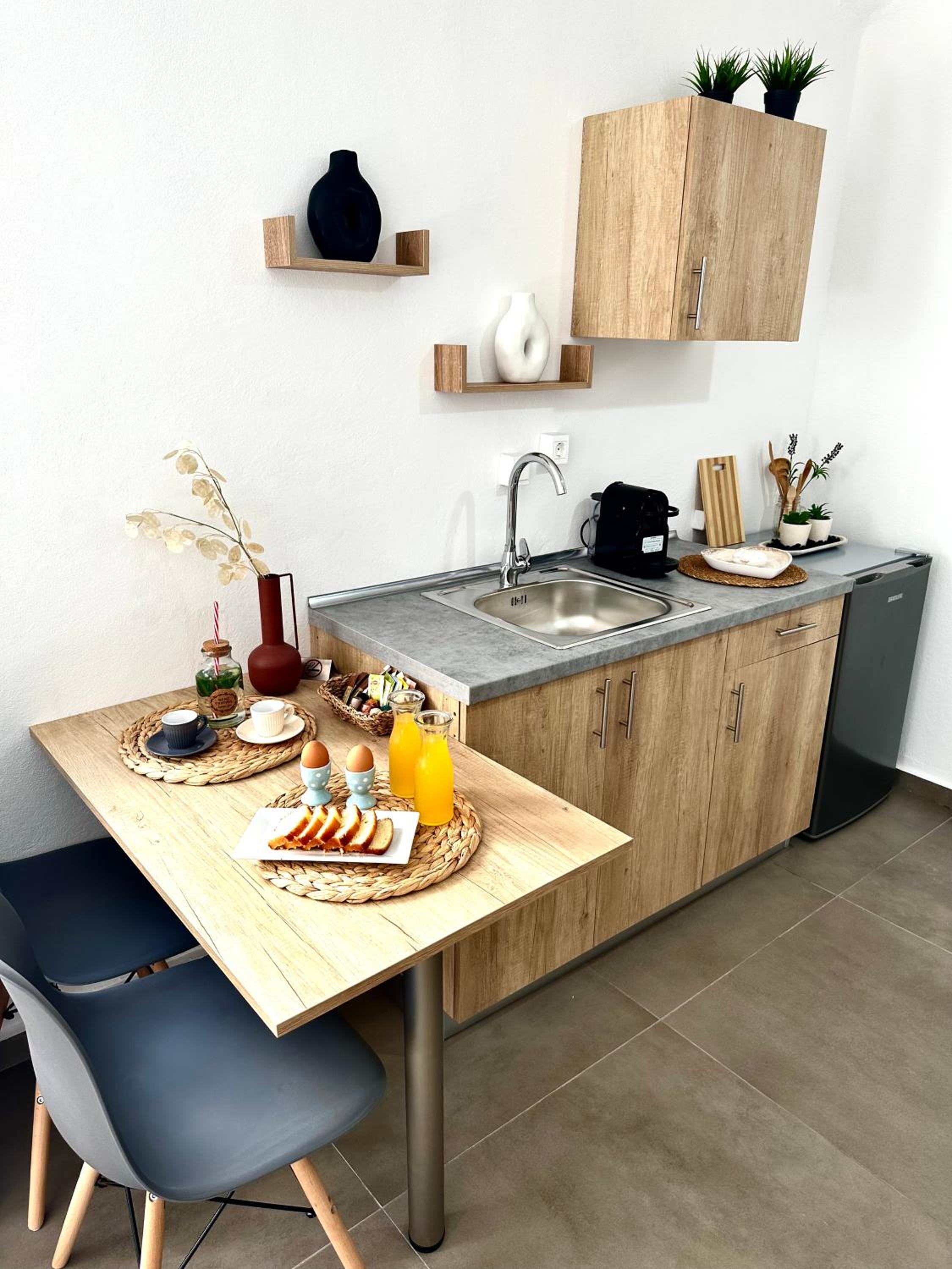 Aeron Suites
