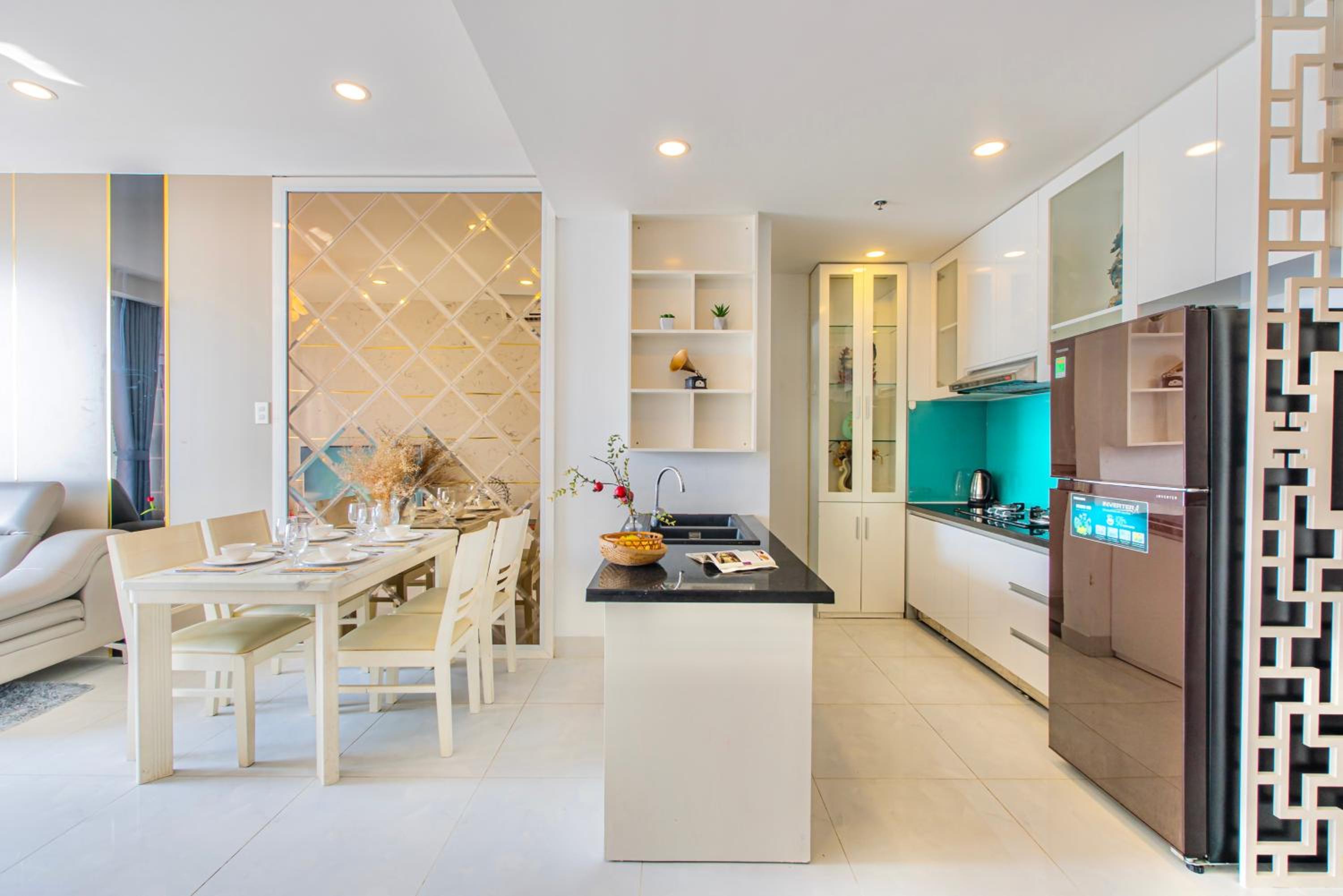 RESidenza Condonium - D1mension & Zenity Tower, SG's Heart & Gym, Pool
