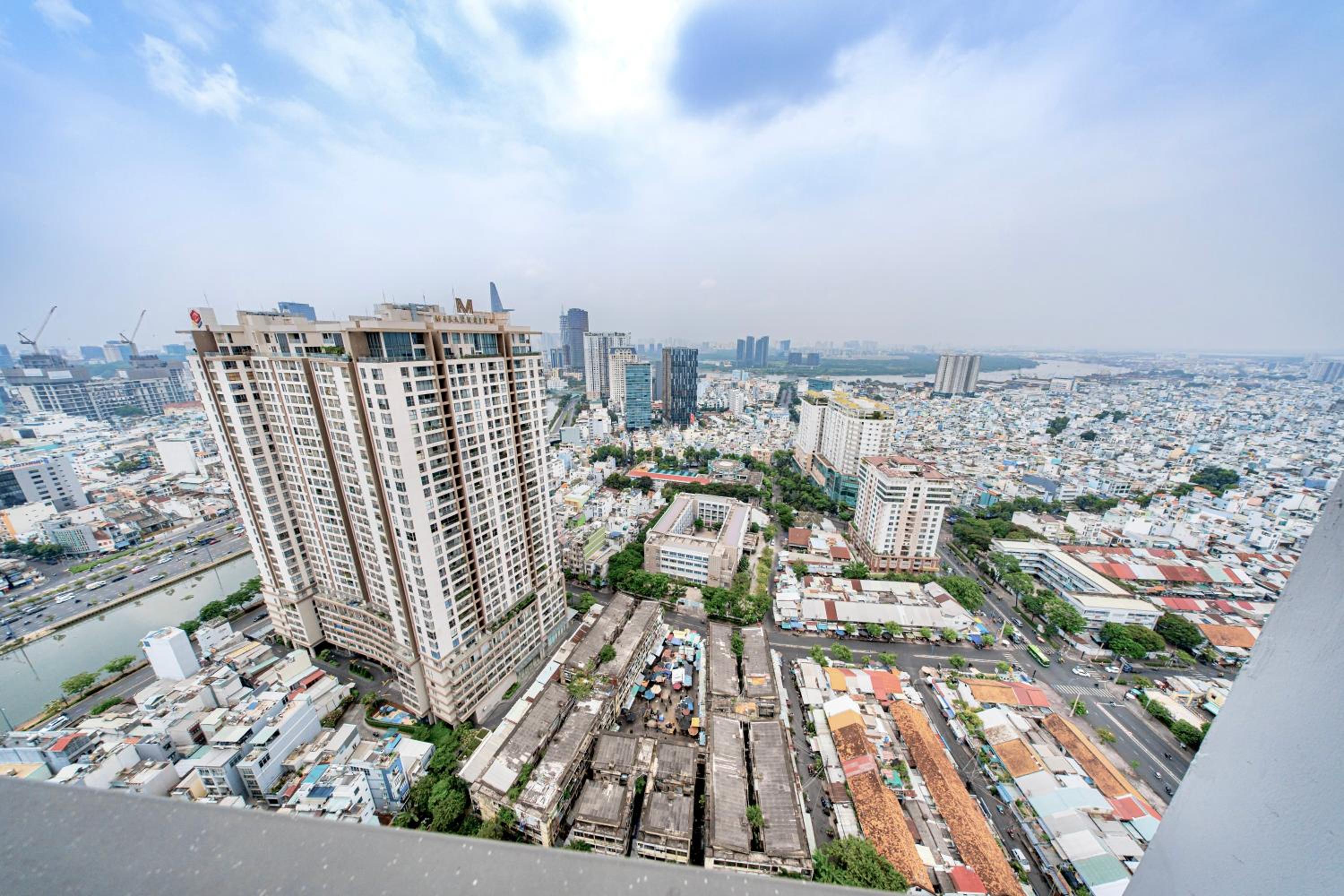 RESidenza Condonium - D1mension & Zenity Tower, SG's Heart & Gym, Pool