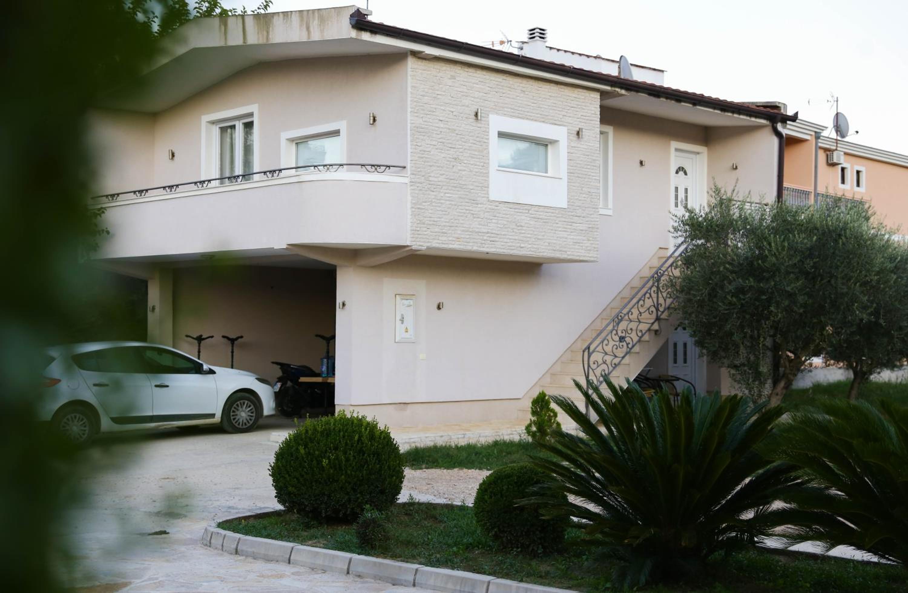 Photo 42