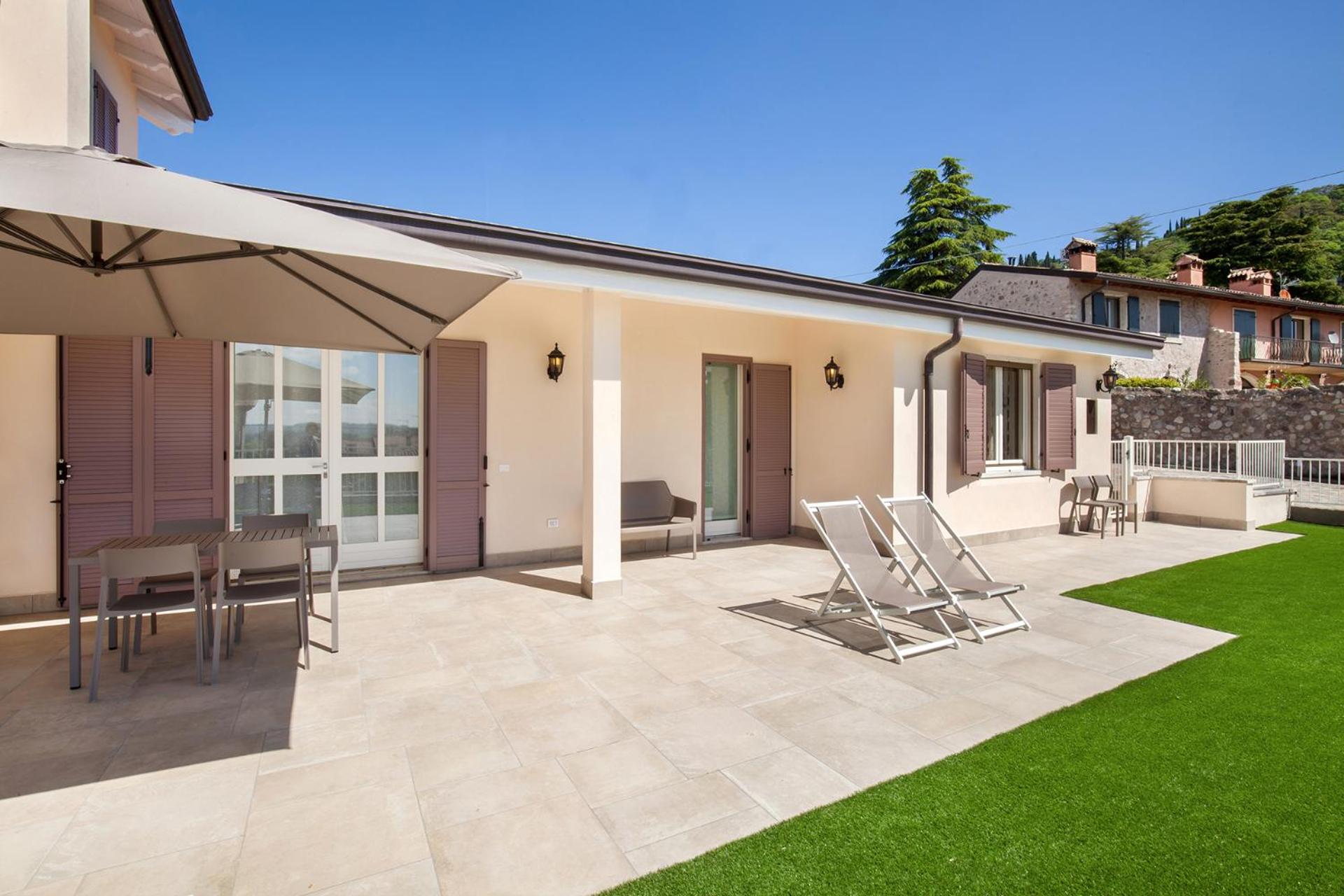 Villa Chiara APT 1- Appartamento in villa con piscina view 3