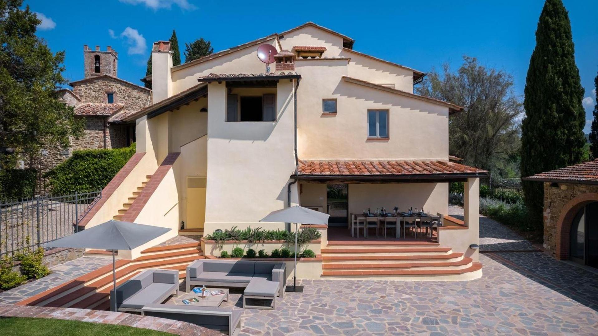 Casale San Vincenti view 4