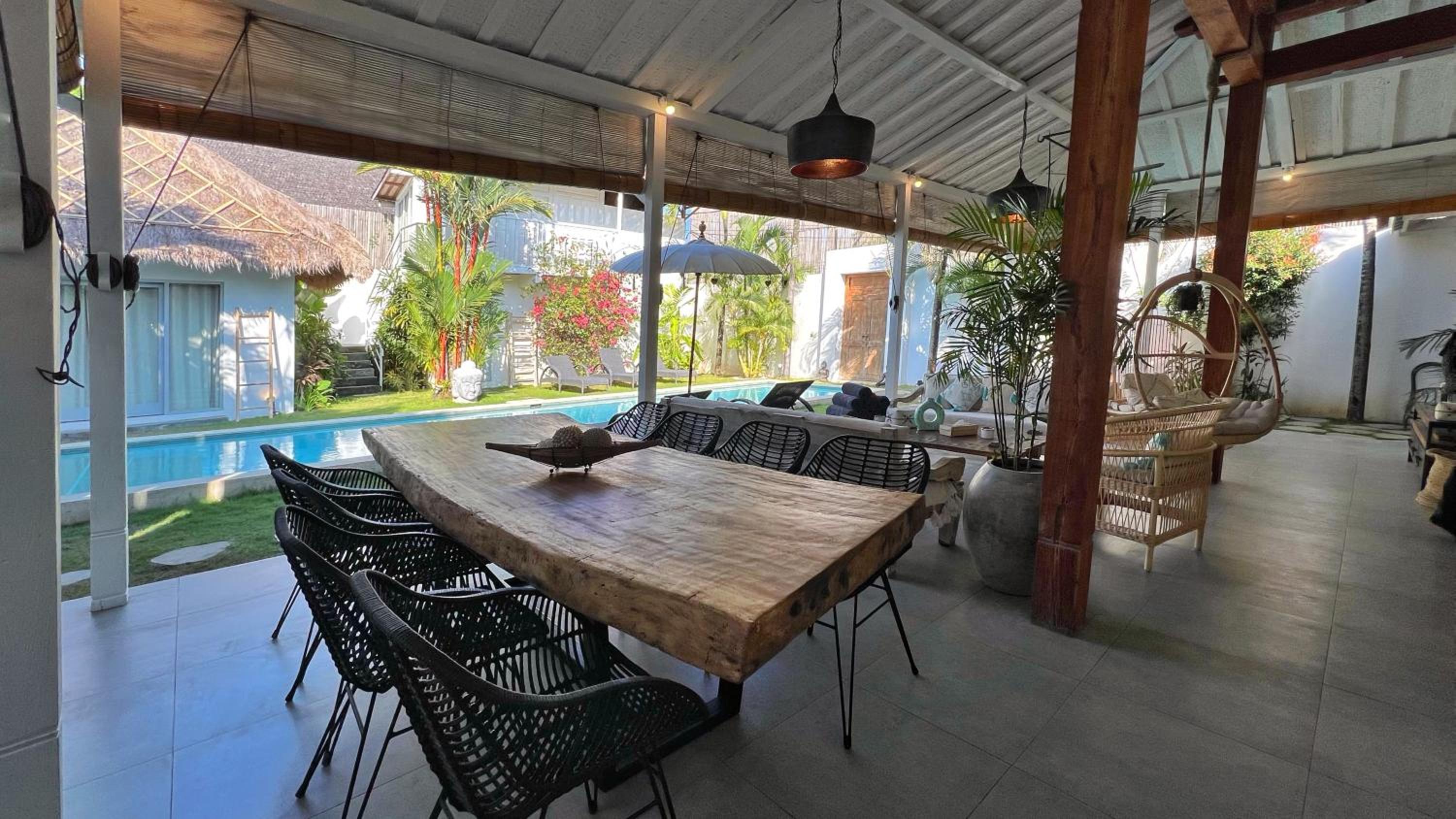 Villa Teman Eden, 4BR prime location Seminyak Beach view 5