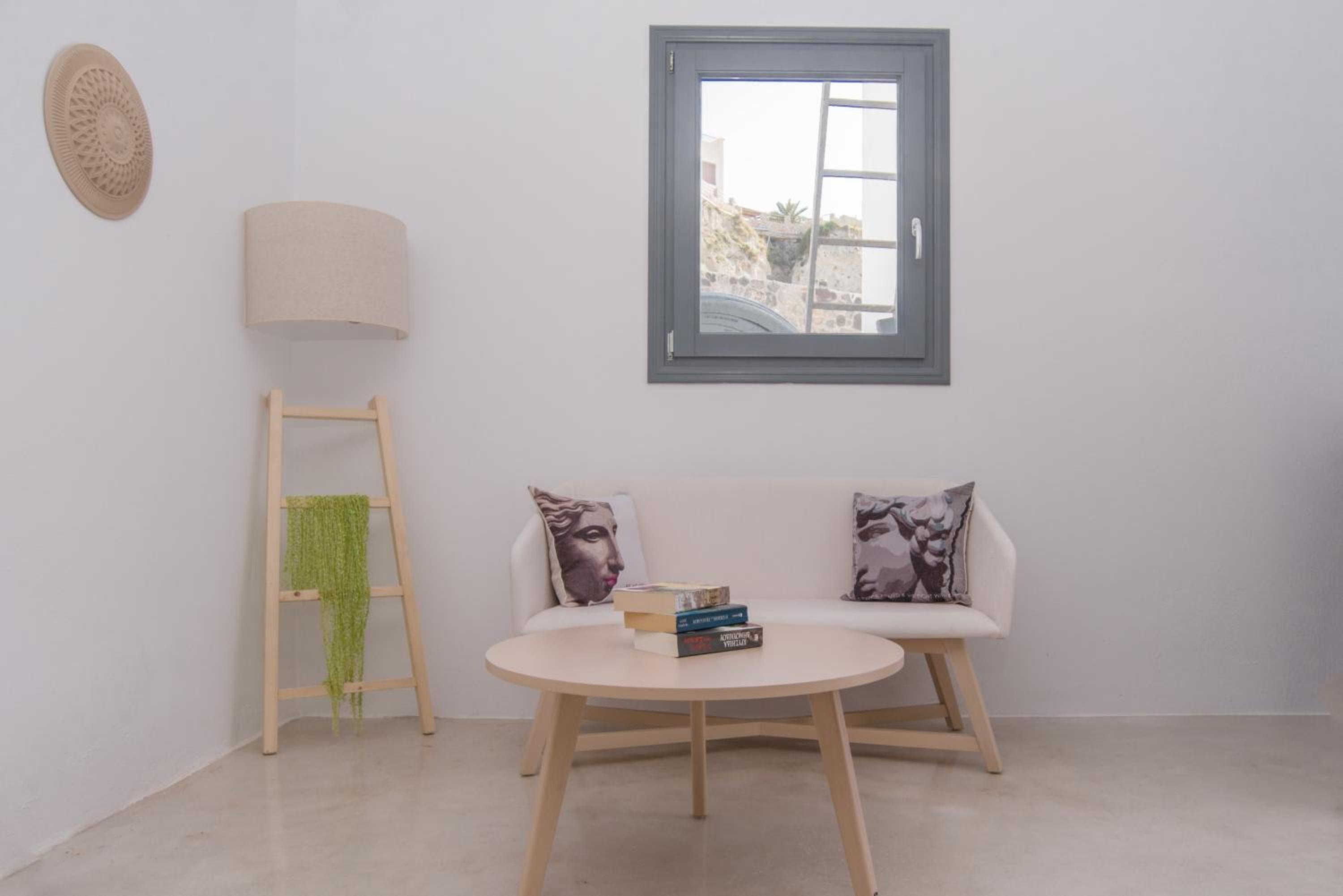 LAGADI SUITES by K&K