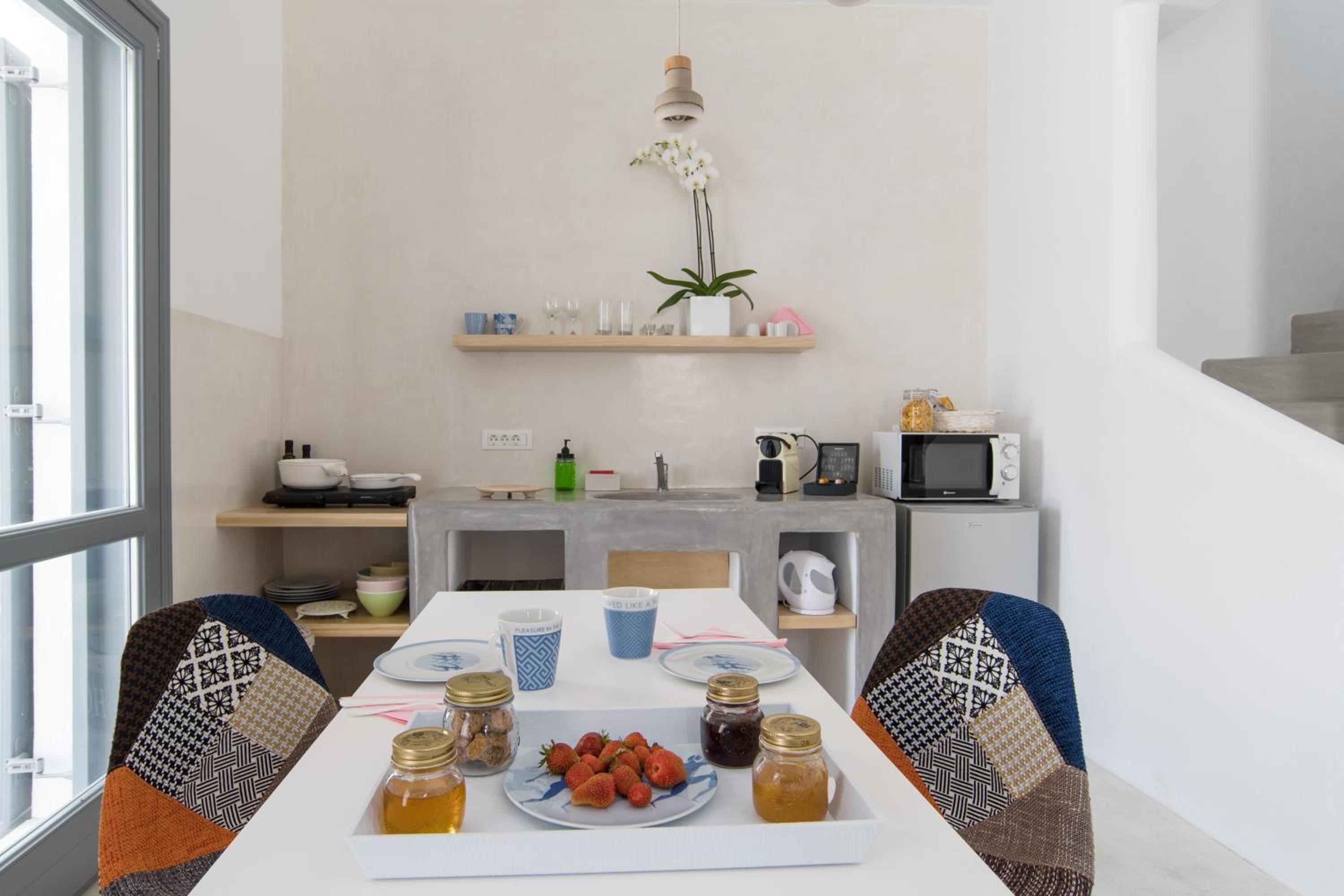 LAGADI SUITES by K&K
